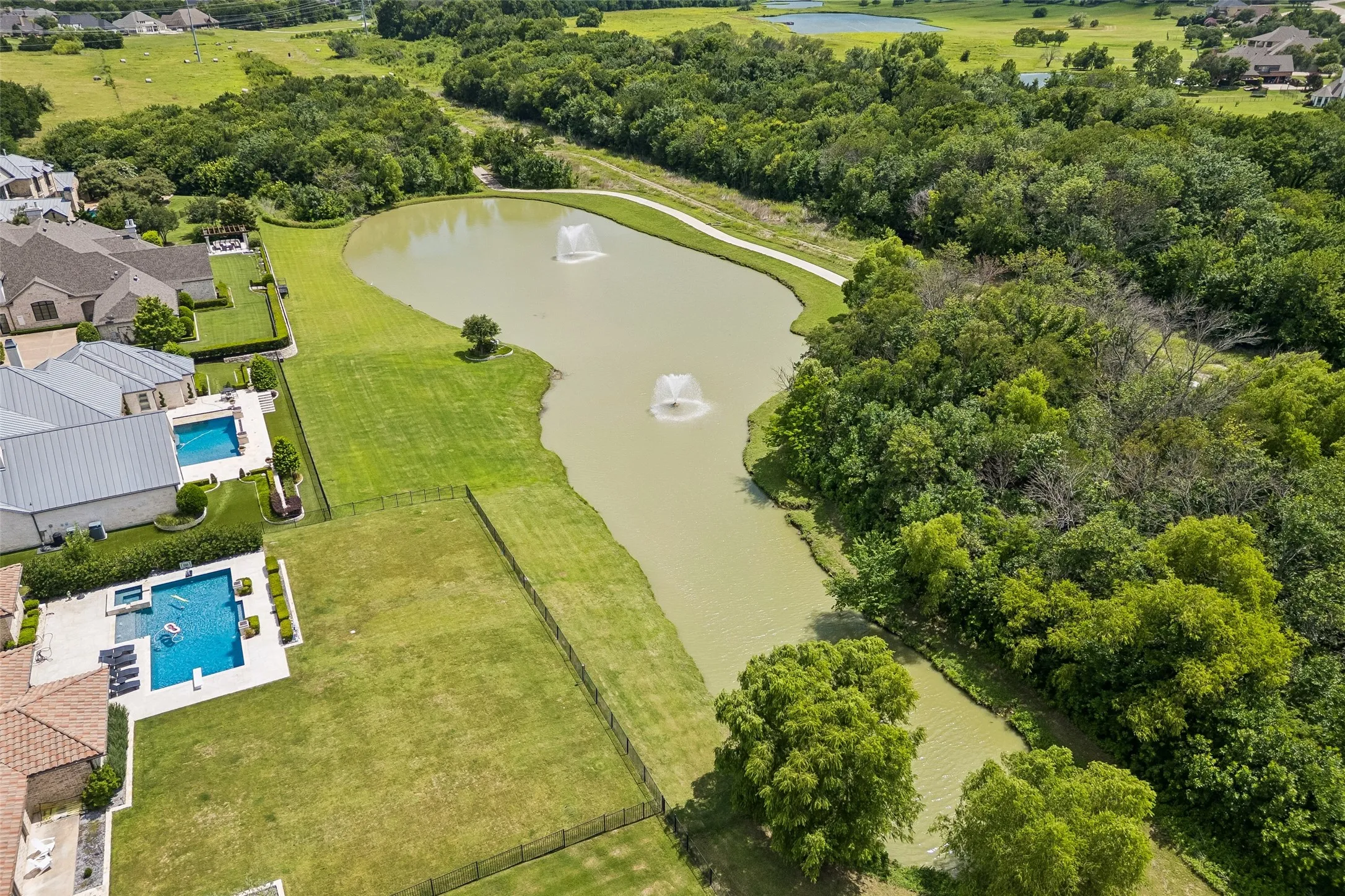 Single Family Residence For Sale in Rockwall County , 105 Stafford Drive, Heath, Texas 75032, 4 Bedroom, 5 Bathroom, 3 Garage spaces, 4,098 Sqft, built in 2023, mls#21310868, Real Estate Agent in Heath, Homes For Sale in Rockwall county, Homes For Sale in Heath, Realtor in Heath Texas, Real Estate Brokerage Independent Realty Texas, Luminita Cordes Realtor