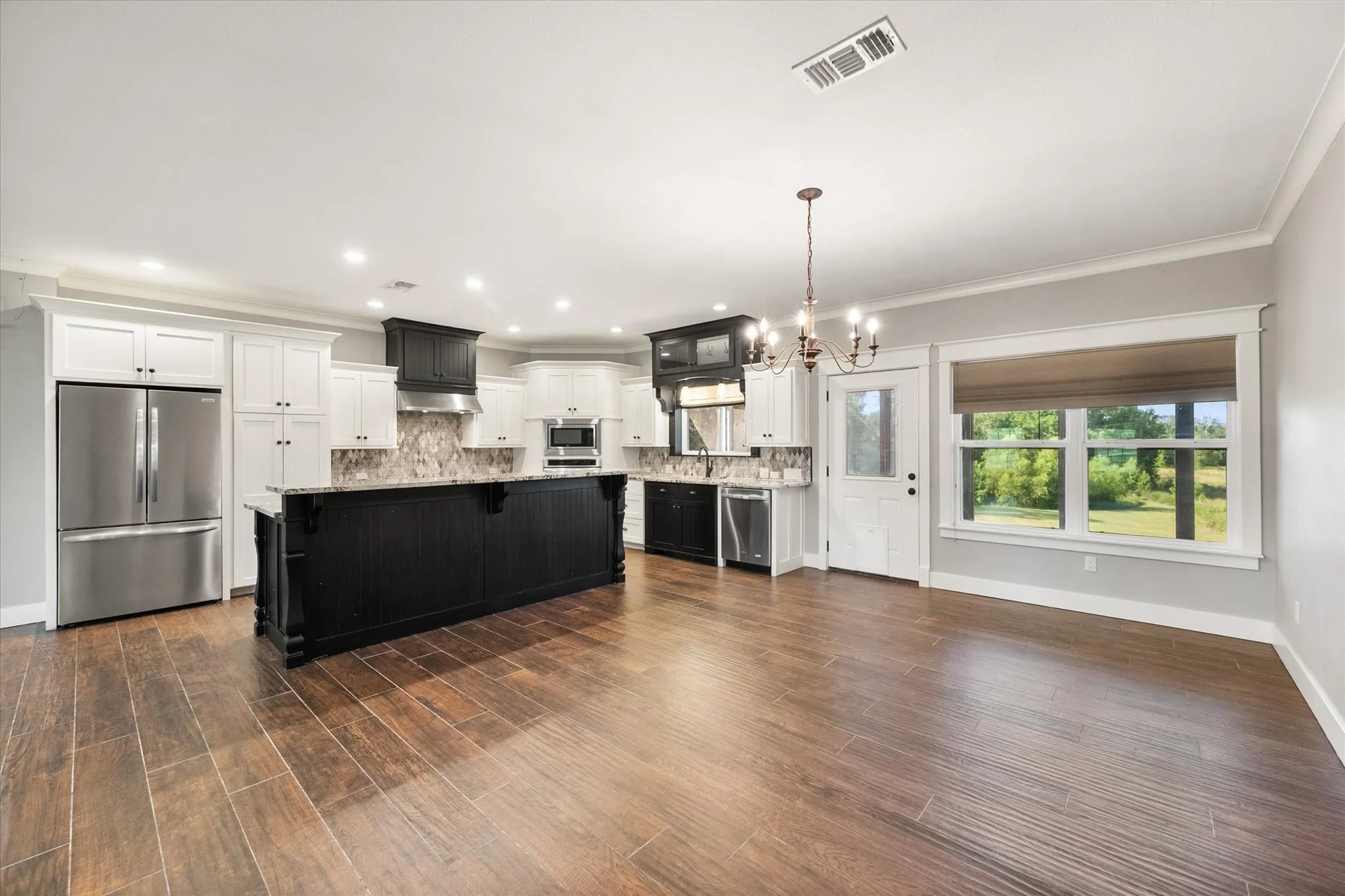 Single Family Residence For Sale in Rains County , 5568 S Fm 779, Alba, Texas 75410, 3 Bedroom, 3 Bathroom, 2 Garage spaces, 2,135 Sqft, built in 2014, mls#21315869, Real Estate Agent in Alba, Homes For Sale in Rains county, Homes For Sale in Alba, Realtor in Alba Texas, Real Estate Brokerage Independent Realty Texas, Luminita Cordes Realtor