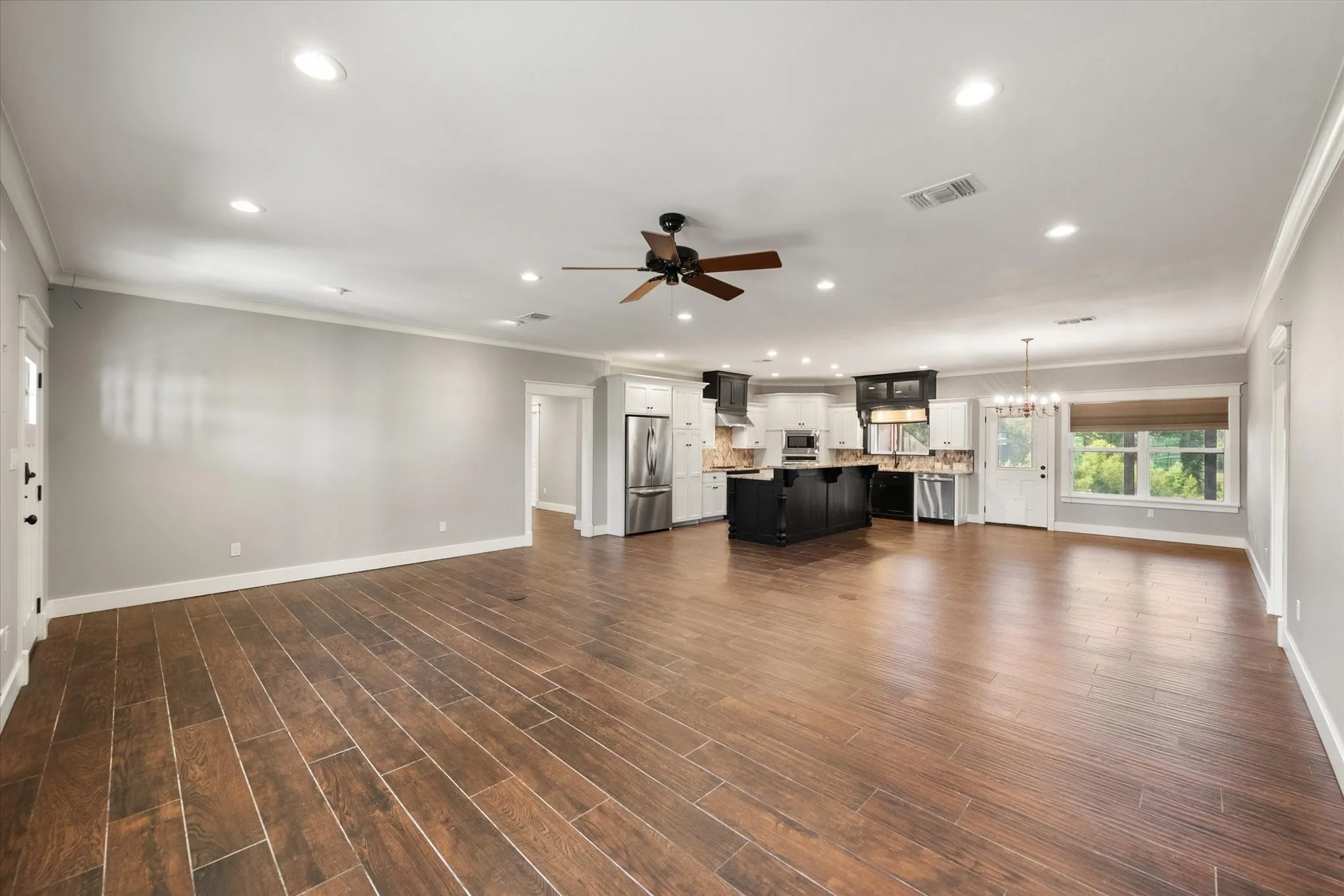 Single Family Residence For Sale in Rains County , 5568 S Fm 779, Alba, Texas 75410, 3 Bedroom, 3 Bathroom, 2 Garage spaces, 2,135 Sqft, built in 2014, mls#21315869, Real Estate Agent in Alba, Homes For Sale in Rains county, Homes For Sale in Alba, Realtor in Alba Texas, Real Estate Brokerage Independent Realty Texas, Luminita Cordes Realtor