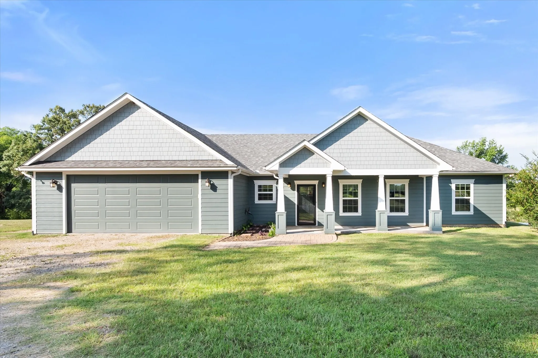 Single Family Residence For Sale in Rains County , 5568 S Fm 779, Alba, Texas 75410, 3 Bedroom, 3 Bathroom, 2 Garage spaces, 2,135 Sqft, built in 2014, mls#21315869, Real Estate Agent in Alba, Homes For Sale in Rains county, Homes For Sale in Alba, Realtor in Alba Texas, Real Estate Brokerage Independent Realty Texas, Luminita Cordes Realtor