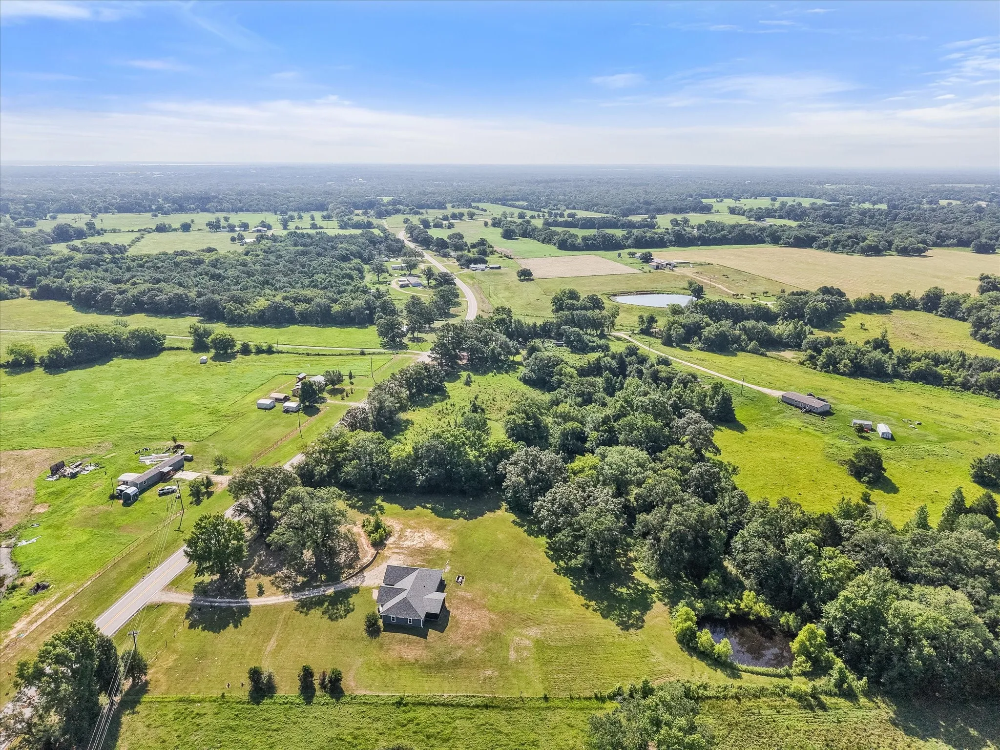 Single Family Residence For Sale in Rains County , 5568 S Fm 779, Alba, Texas 75410, 3 Bedroom, 3 Bathroom, 2 Garage spaces, 2,135 Sqft, built in 2014, mls#21315869, Real Estate Agent in Alba, Homes For Sale in Rains county, Homes For Sale in Alba, Realtor in Alba Texas, Real Estate Brokerage Independent Realty Texas, Luminita Cordes Realtor
