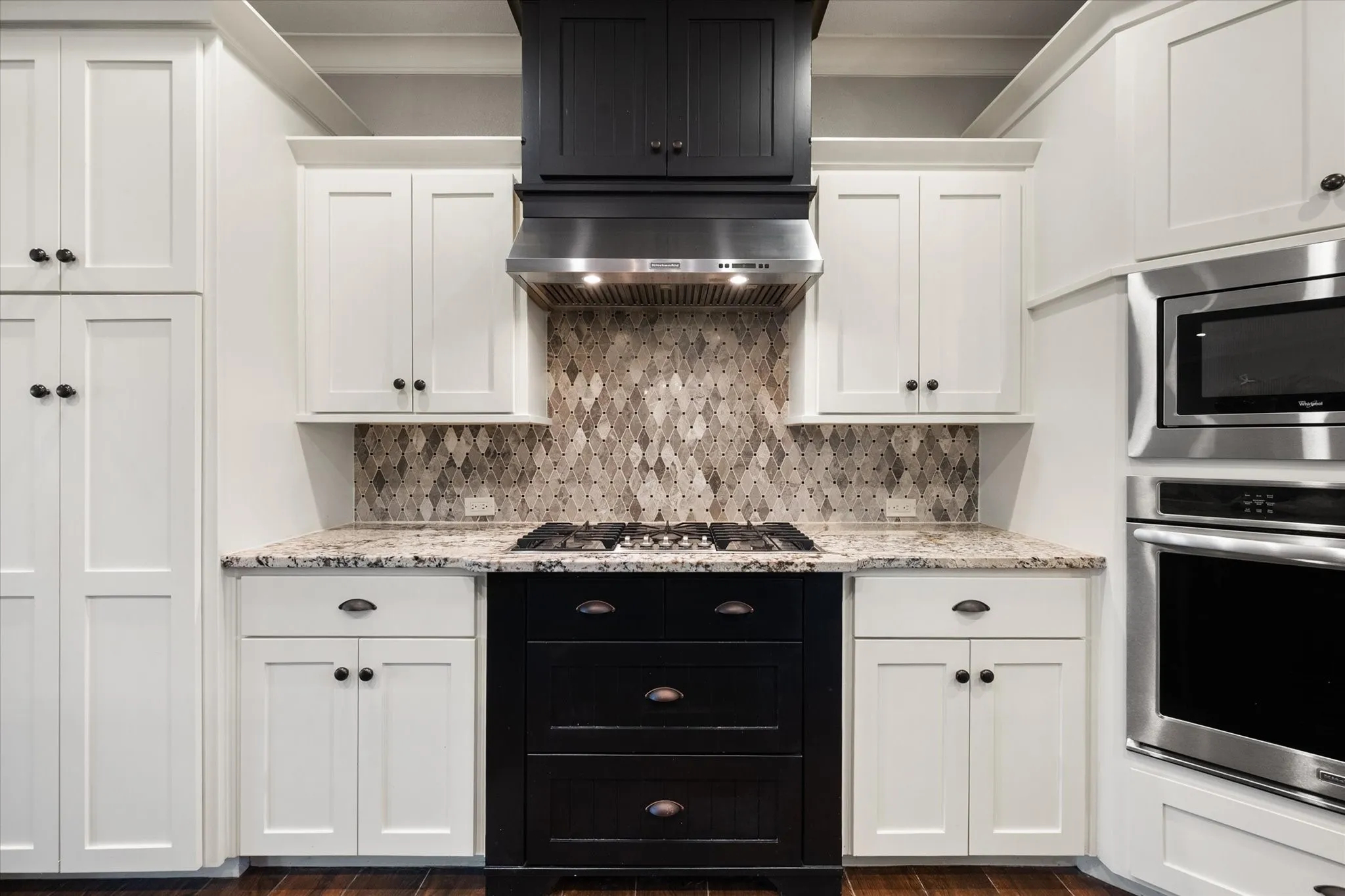 Single Family Residence For Sale in Rains County , 5568 S Fm 779, Alba, Texas 75410, 3 Bedroom, 3 Bathroom, 2 Garage spaces, 2,135 Sqft, built in 2014, mls#21315869, Real Estate Agent in Alba, Homes For Sale in Rains county, Homes For Sale in Alba, Realtor in Alba Texas, Real Estate Brokerage Independent Realty Texas, Luminita Cordes Realtor