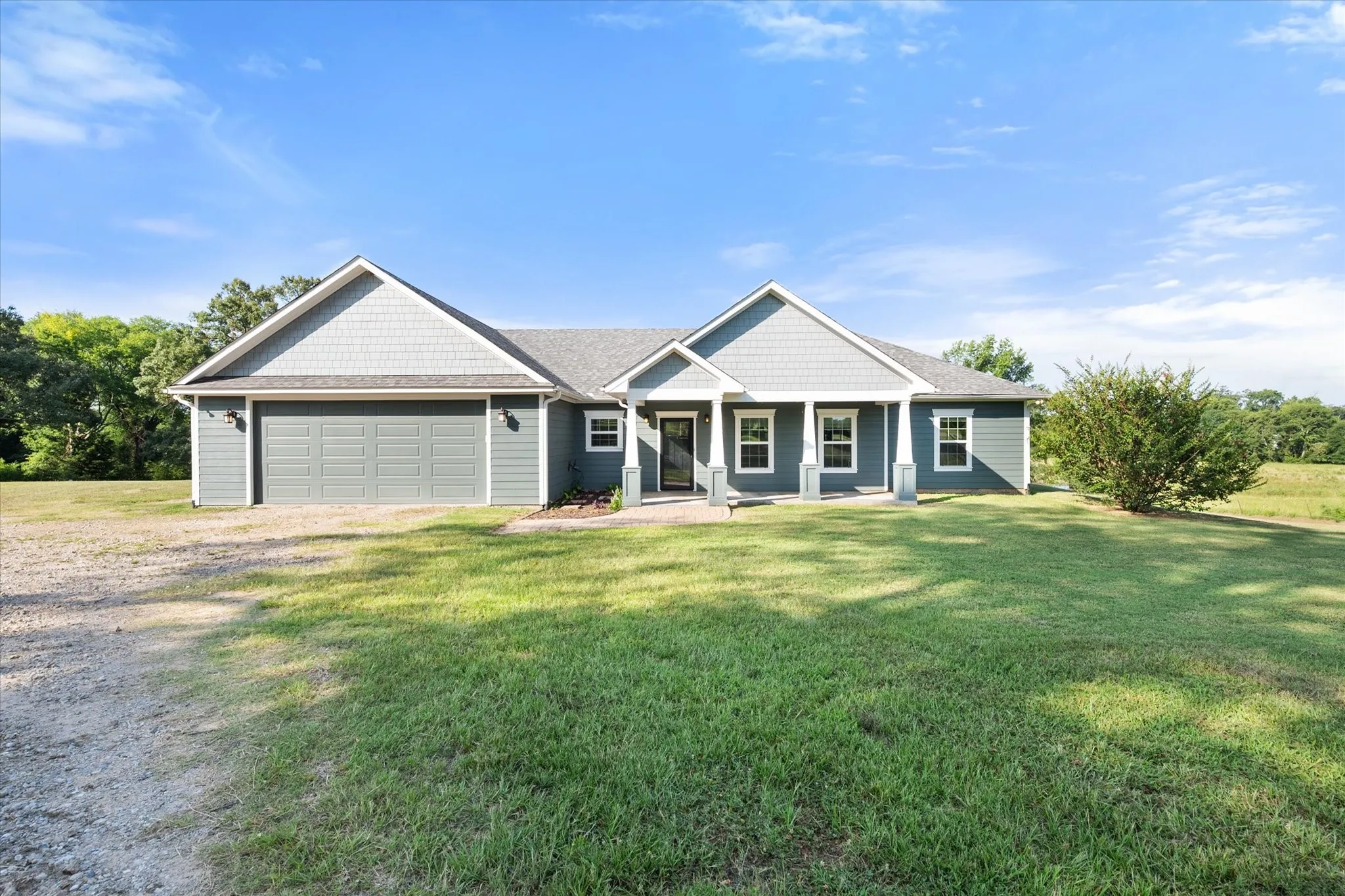 Single Family Residence For Sale in Rains County , 5568 S Fm 779, Alba, Texas 75410, 3 Bedroom, 3 Bathroom, 2 Garage spaces, 2,135 Sqft, built in 2014, mls#21315869, Real Estate Agent in Alba, Homes For Sale in Rains county, Homes For Sale in Alba, Realtor in Alba Texas, Real Estate Brokerage Independent Realty Texas, Luminita Cordes Realtor