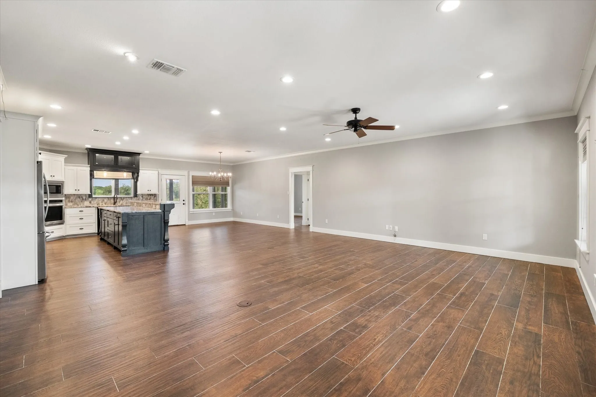 Single Family Residence For Sale in Rains County , 5568 S Fm 779, Alba, Texas 75410, 3 Bedroom, 3 Bathroom, 2 Garage spaces, 2,135 Sqft, built in 2014, mls#21315869, Real Estate Agent in Alba, Homes For Sale in Rains county, Homes For Sale in Alba, Realtor in Alba Texas, Real Estate Brokerage Independent Realty Texas, Luminita Cordes Realtor