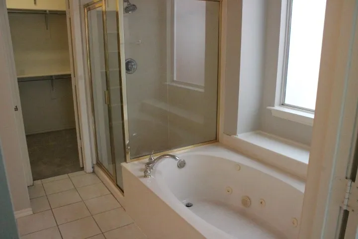 Single Family Residence For Rent in Dallas County , 3623 Rodale Way, Dallas, Texas 75287, 3 Bedroom, 3 Bathroom, 2 Garage spaces, 2,437 Sqft, built in 1998, mls#21316889, Real Estate Agent in Dallas, Homes For Rent in Dallas county, Homes For Rent in Dallas, Realtor in Dallas Texas, Real Estate Brokerage Independent Realty Texas, Luminita Cordes Realtor