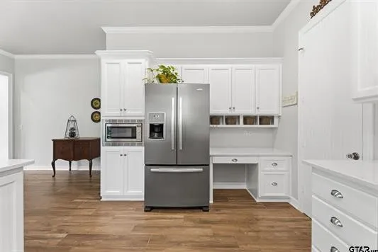Single Family Residence For Sale in Smith County , 3966 Charleston Park, Tyler, Texas 75701, 4 Bedroom, 4 Bathroom, 2 Garage spaces, 2,078 Sqft, built in 2003, mls#21316895, Real Estate Agent in Tyler, Homes For Sale in Smith county, Homes For Sale in Tyler, Realtor in Tyler Texas, Real Estate Brokerage Independent Realty Texas, Luminita Cordes Realtor