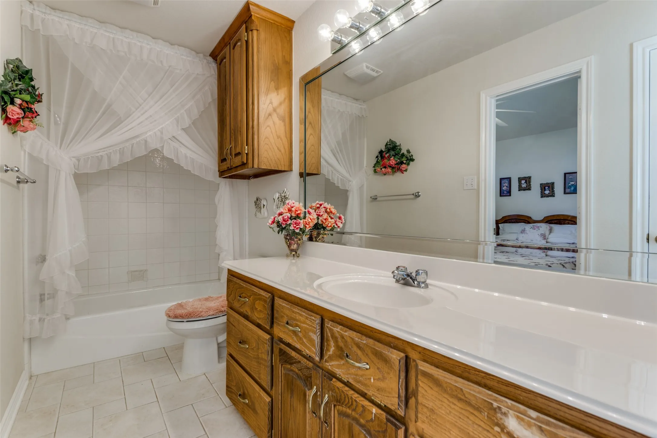 Single Family Residence For Sale in Parker County , 345 Huggins Drive, Springtown, Texas 76082, 4 Bedroom, 3 Bathroom, 2 Garage spaces, 2,455 Sqft, built in 2001, mls#21316852, Real Estate Agent in Springtown, Homes For Sale in Parker county, Homes For Sale in Springtown, Realtor in Springtown Texas, Real Estate Brokerage Independent Realty Texas, Luminita Cordes Realtor