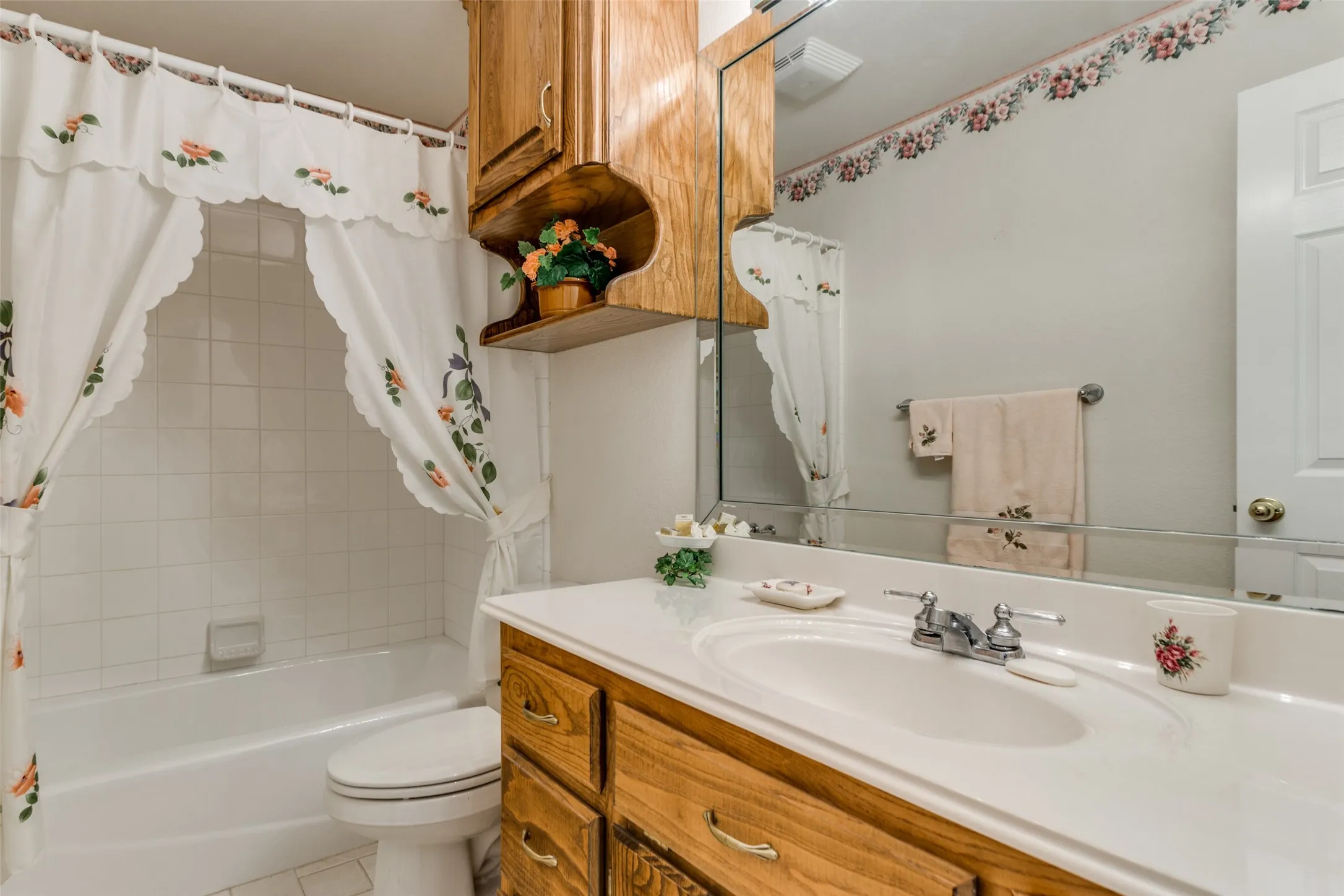 Single Family Residence For Sale in Parker County , 345 Huggins Drive, Springtown, Texas 76082, 4 Bedroom, 3 Bathroom, 2 Garage spaces, 2,455 Sqft, built in 2001, mls#21316852, Real Estate Agent in Springtown, Homes For Sale in Parker county, Homes For Sale in Springtown, Realtor in Springtown Texas, Real Estate Brokerage Independent Realty Texas, Luminita Cordes Realtor