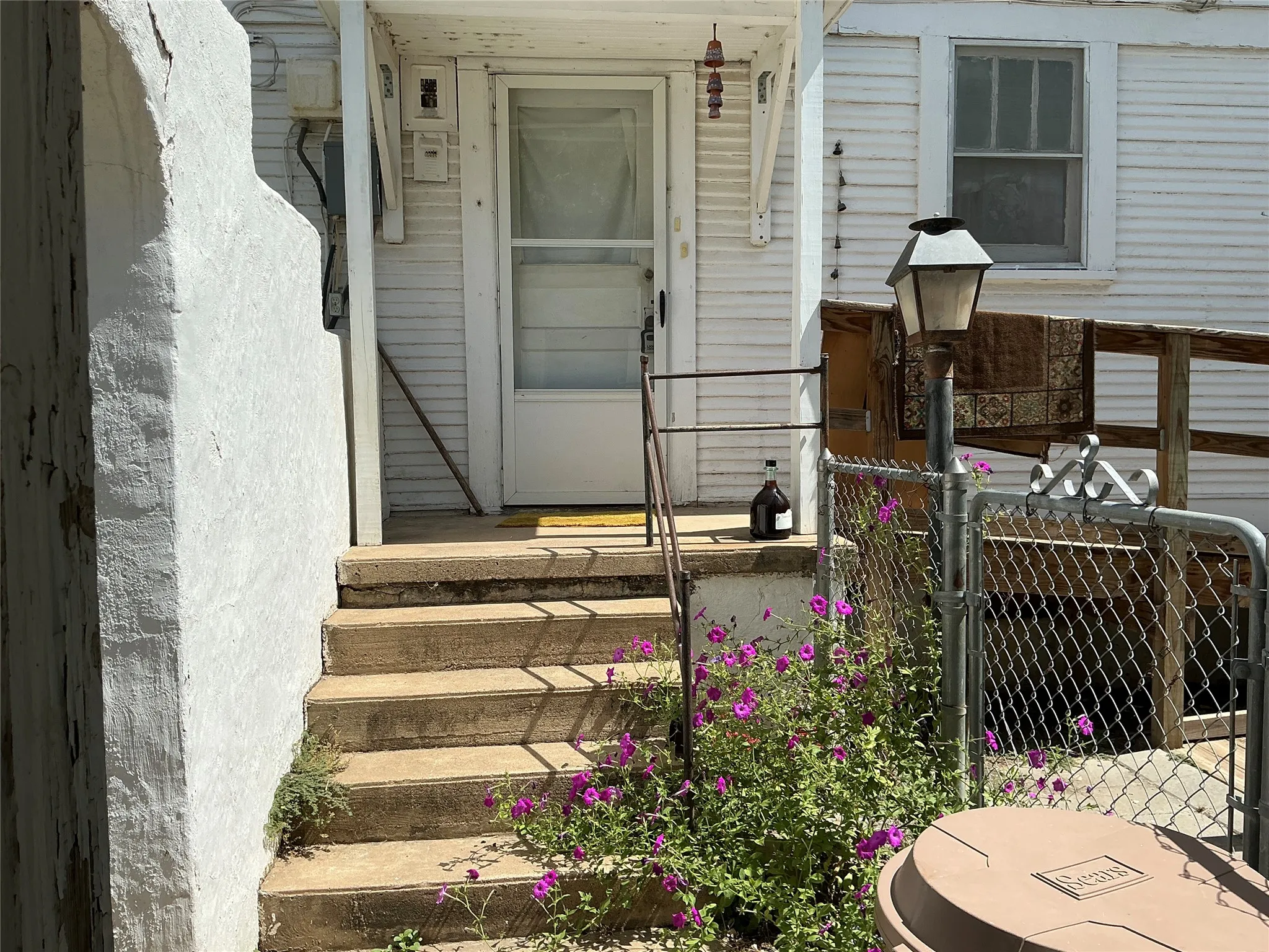 Single Family Residence For Sale in Comanche County , 300 E Grand Avenue, Comanche, Texas 76442, 4 Bedroom, 2 Bathroom, 2 Garage spaces, 2,296 Sqft, built in 1900, mls#21316175, Real Estate Agent in Comanche, Homes For Sale in Comanche county, Homes For Sale in Comanche, Realtor in Comanche Texas, Real Estate Brokerage Independent Realty Texas, Luminita Cordes Realtor
