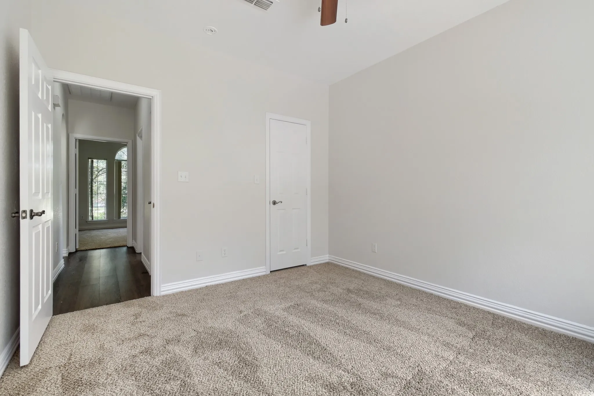 Single Family Residence For Sale in Parker County , 152 Howard Newby Lane, Springtown, Texas 76082, 3 Bedroom, 2 Bathroom, 2 Garage spaces, 1,908 Sqft, built in 2003, mls#21238330, Real Estate Agent in Springtown, Homes For Sale in Parker county, Homes For Sale in Springtown, Realtor in Springtown Texas, Real Estate Brokerage Independent Realty Texas, Luminita Cordes Realtor