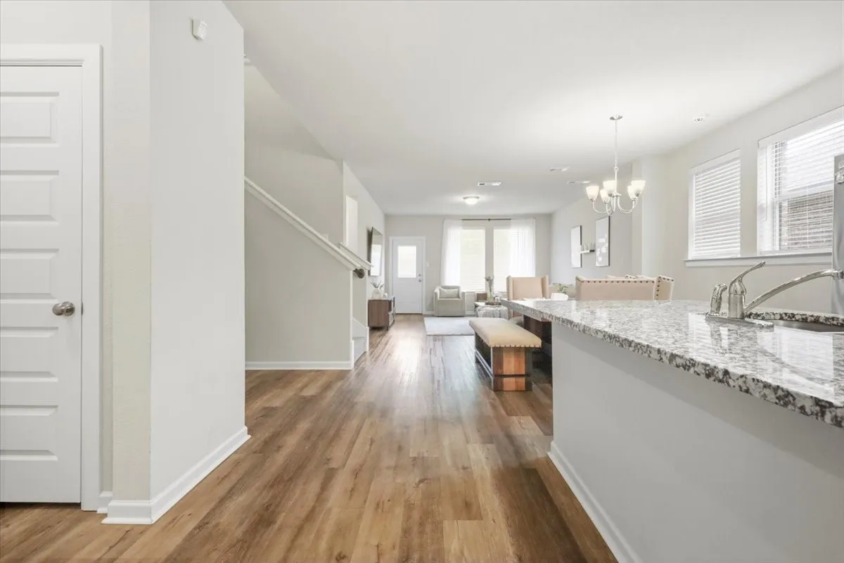 Single Family Residence For Rent in Dallas County , 5522 Juniper Drive, Garland, Texas 75043, 3 Bedroom, 3 Bathroom, 2 Garage spaces, 2,404 Sqft, built in 2021, mls#21316962, Real Estate Agent in Garland, Homes For Rent in Dallas county, Homes For Rent in Garland, Realtor in Garland Texas, Real Estate Brokerage Independent Realty Texas, Luminita Cordes Realtor