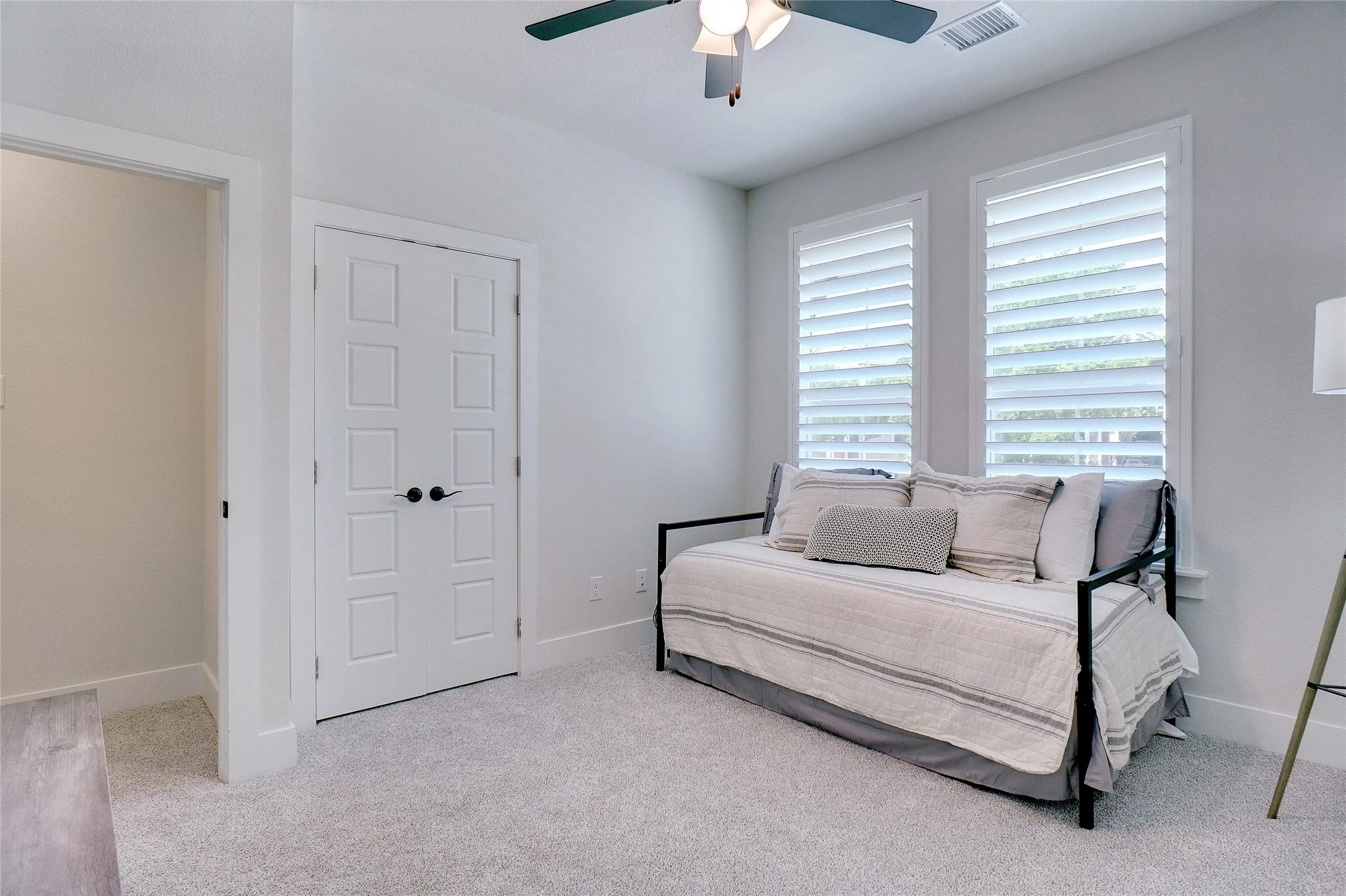 Townhouse For Rent in Tarrant County , 9616 Sullivan Lane, Fort Worth, Texas 76179, 3 Bedroom, 3 Bathroom, 2 Garage spaces, 1,907 Sqft, built in 2023, mls#21316544, Real Estate Agent in Fort Worth, Homes For Rent in Tarrant county, Homes For Rent in Fort Worth, Realtor in Fort Worth Texas, Real Estate Brokerage Independent Realty Texas, Luminita Cordes Realtor