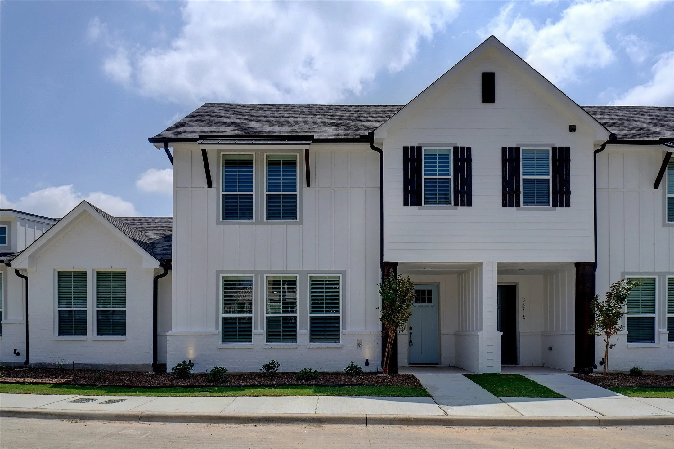 Townhouse For Rent in Tarrant County , 9616 Sullivan Lane, Fort Worth, Texas 76179, 3 Bedroom, 3 Bathroom, 2 Garage spaces, 1,907 Sqft, built in 2023, mls#21316544, Real Estate Agent in Fort Worth, Homes For Rent in Tarrant county, Homes For Rent in Fort Worth, Realtor in Fort Worth Texas, Real Estate Brokerage Independent Realty Texas, Luminita Cordes Realtor