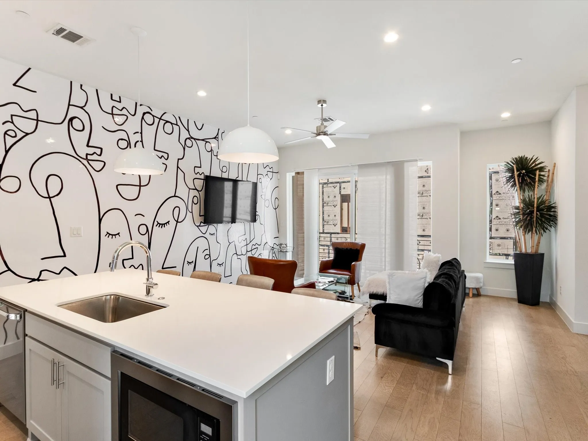 Townhouse For Sale in Dallas County , 5605 Bryan Parkway 104, Dallas, Texas 75206, 2 Bedrooms, 3 Bathrooms, 2 Garage spaces, 1,500 Sqft, built in 2019, Price $439,900, mls#21316996, Real Estate Agent in Dallas, Homes For Sale in Dallas county, Homes For Sale in Dallas, Realtor in Dallas Texas, Real Estate Brokerage Independent Realty Texas, Luminita Cordes Realtor