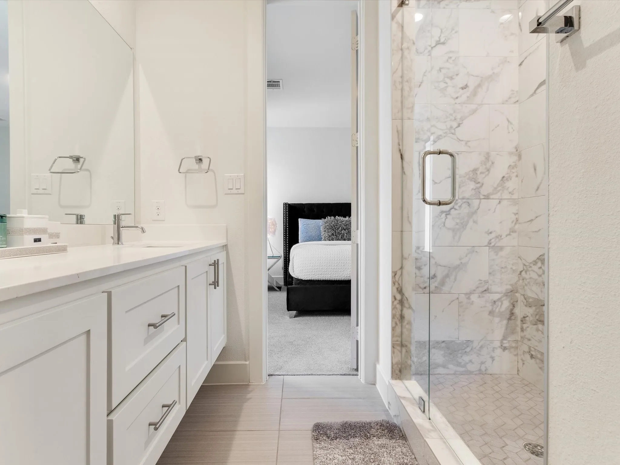 Townhouse For Rent in Dallas County , 5605 Bryan Parkway 104, Dallas, Texas 75206, 2 Bedrooms, 3 Bathrooms, 2 Garage spaces, 1,500 Sqft, built in 2019, Price $3,250, mls#21317014, Real Estate Agent in Dallas, Homes For Rent in Dallas county, Homes For Rent in Dallas, Realtor in Dallas Texas, Real Estate Brokerage Independent Realty Texas, Luminita Cordes Realtor