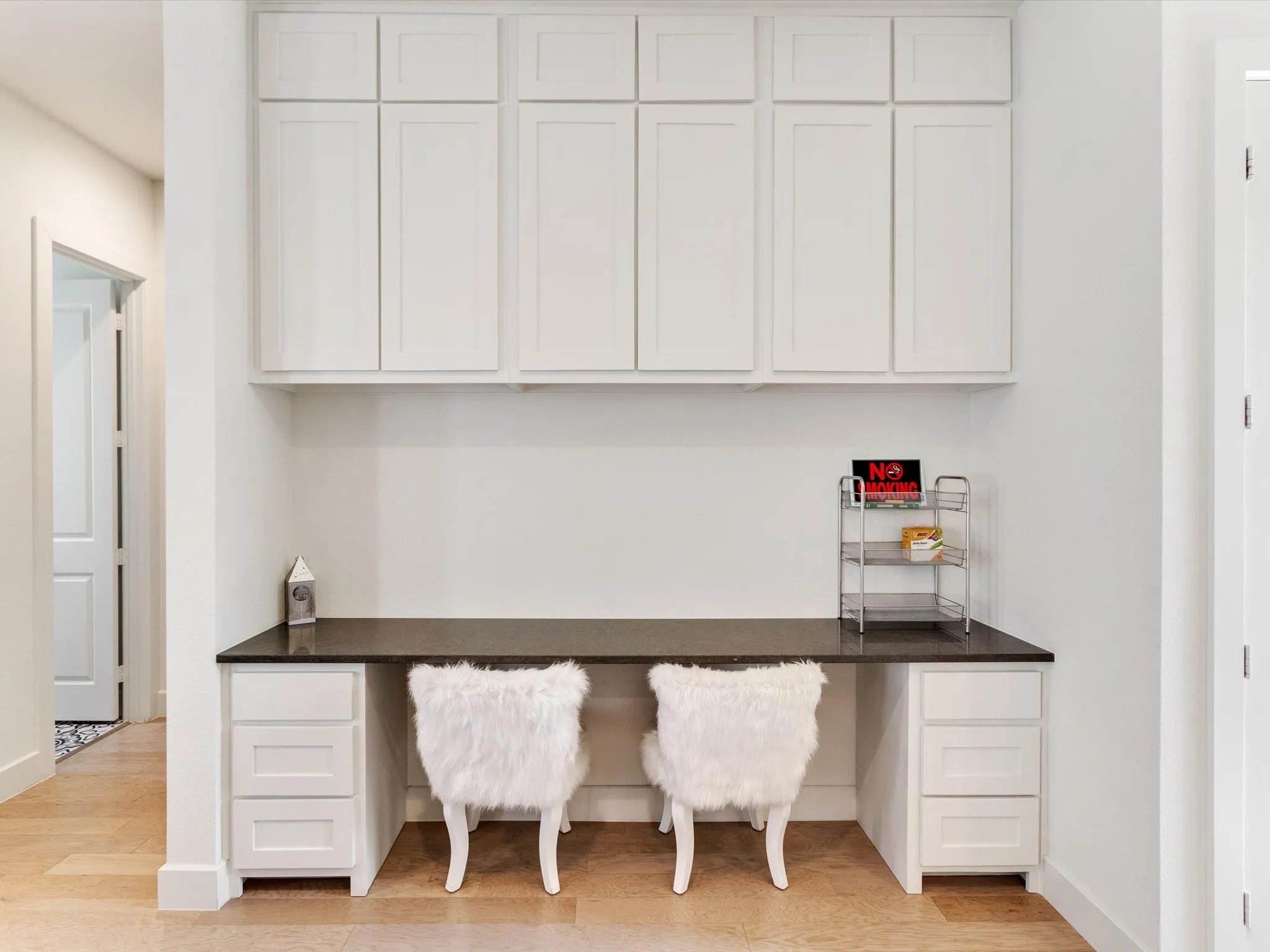 Townhouse For Rent in Dallas County , 5605 Bryan Parkway 104, Dallas, Texas 75206, 2 Bedrooms, 3 Bathrooms, 2 Garage spaces, 1,500 Sqft, built in 2019, Price $3,250, mls#21317014, Real Estate Agent in Dallas, Homes For Rent in Dallas county, Homes For Rent in Dallas, Realtor in Dallas Texas, Real Estate Brokerage Independent Realty Texas, Luminita Cordes Realtor