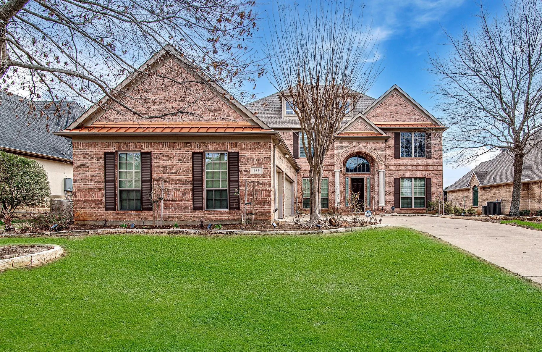 Single Family Residence For Rent in Tarrant County , 828 Thomas Crossing Drive, Fort Worth, Texas 76028, 4 Bedroom, 4 Bathroom, 3 Garage spaces, 4,287 Sqft, built in 2004, Price $4,000, mls#21317019, Real Estate Agent in Fort Worth, Homes For Rent in Tarrant county, Homes For Rent in Fort Worth, Realtor in Fort Worth Texas, Real Estate Brokerage Independent Realty Texas, Luminita Cordes Realtor