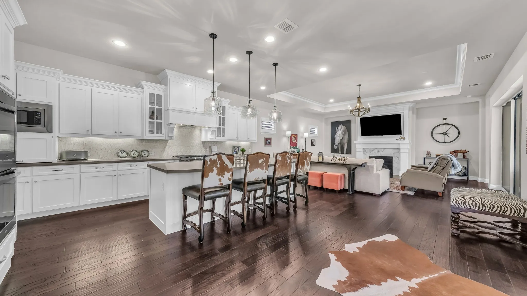 Single Family Residence For Sale in Parker County , 13908 Walsh Avenue, Fort Worth, Texas 76008, 3 Bedroom, 3 Bathroom, 2 Garage spaces, 2,991 Sqft, built in 2018, mls#21317021, Real Estate Agent in Fort Worth, Homes For Sale in Parker county, Homes For Sale in Fort Worth, Realtor in Fort Worth Texas, Real Estate Brokerage Independent Realty Texas, Luminita Cordes Realtor