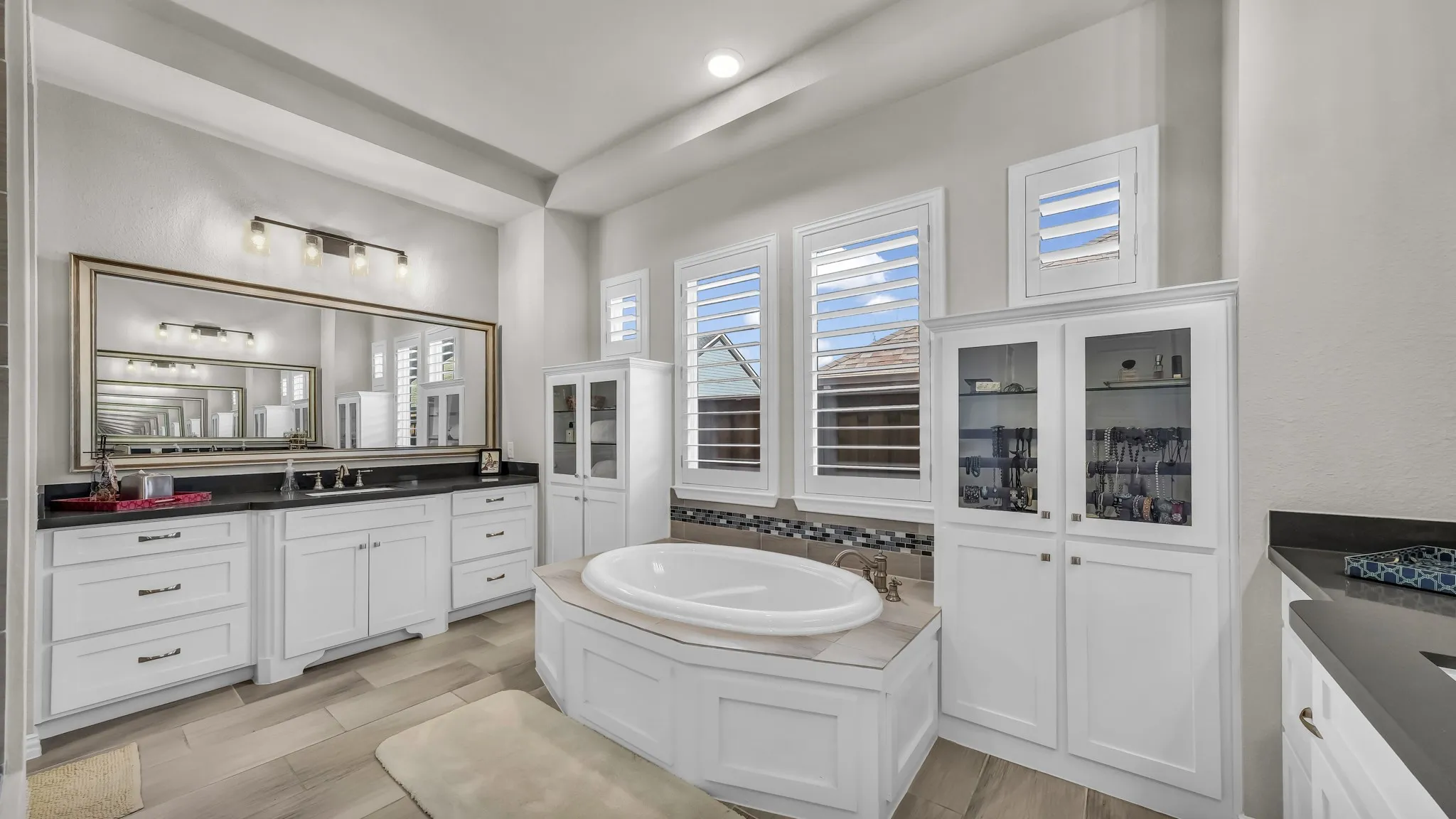 Single Family Residence For Sale in Parker County , 13908 Walsh Avenue, Fort Worth, Texas 76008, 3 Bedroom, 3 Bathroom, 2 Garage spaces, 2,991 Sqft, built in 2018, mls#21317021, Real Estate Agent in Fort Worth, Homes For Sale in Parker county, Homes For Sale in Fort Worth, Realtor in Fort Worth Texas, Real Estate Brokerage Independent Realty Texas, Luminita Cordes Realtor