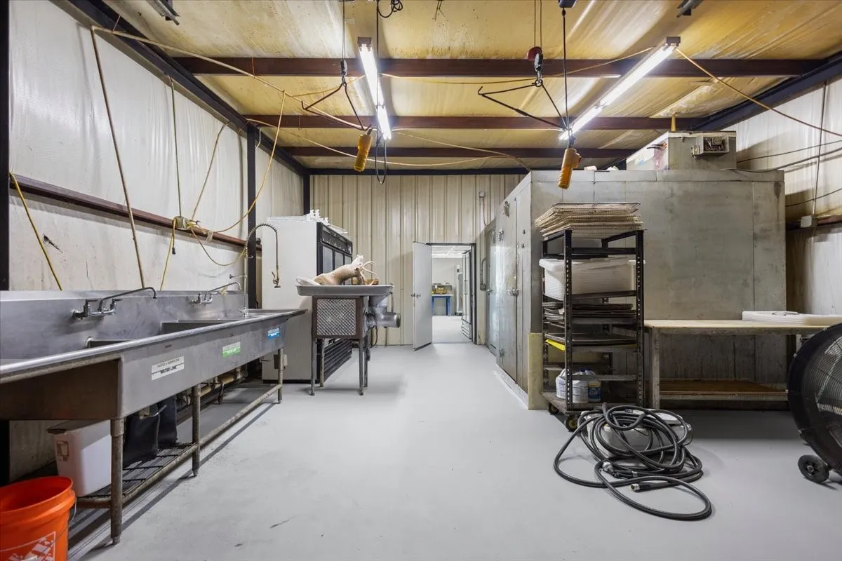 Business For Sale in Franklin (TX) County , 415 S Highway 37 S, Mount Vernon, Texas 75457, 0, 0, Garage spaces, 0 Sqft, built in 0, mls#21317027, Real Estate Agent in Mount Vernon, Homes For Sale in Franklin (TX) county, Homes For Sale in Mount Vernon, Realtor in Mount Vernon Texas, Real Estate Brokerage Independent Realty Texas, Luminita Cordes Realtor