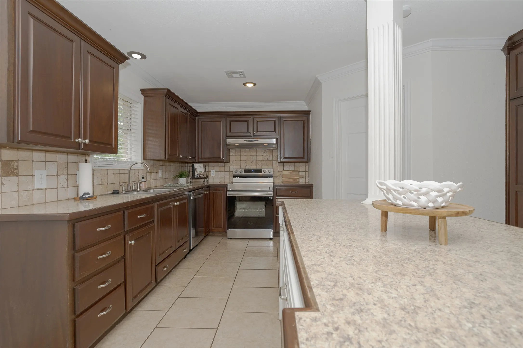 Single Family Residence For Sale in Mc Lennan County , 3999 Speegleville Road, Waco, Texas 76712, 3 Bedroom, 2 Bathroom, 2 Garage spaces, 1,434 Sqft, built in 1970, mls#21310866, Real Estate Agent in Waco, Homes For Sale in Mc Lennan county, Homes For Sale in Waco, Realtor in Waco Texas, Real Estate Brokerage Independent Realty Texas, Luminita Cordes Realtor