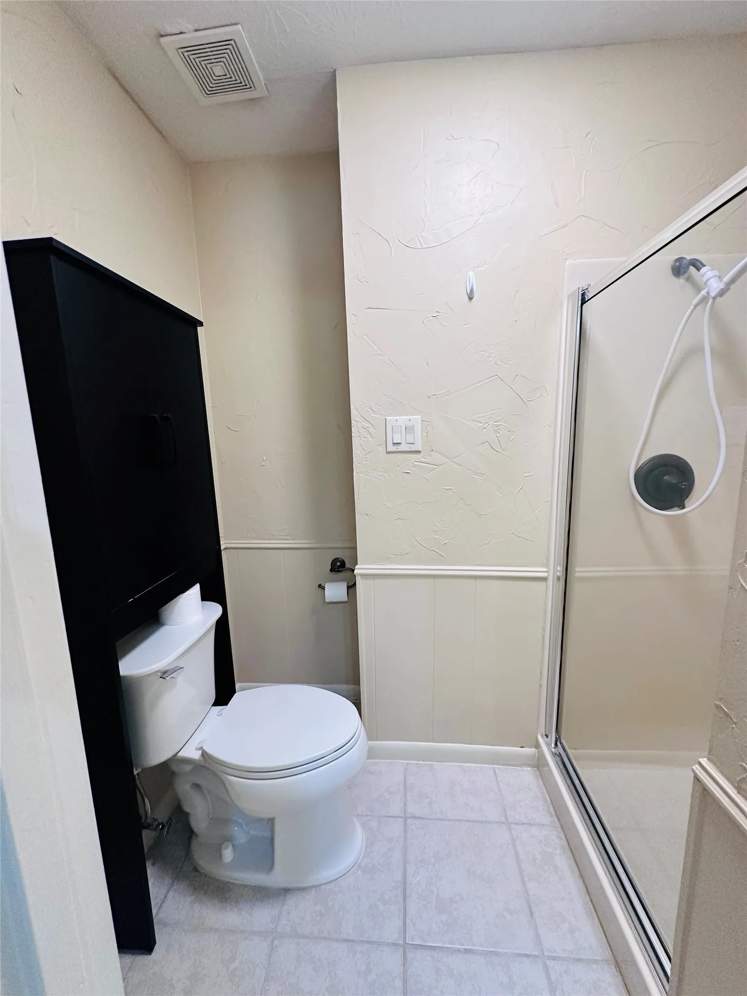 Single Family Residence For Sale in Henderson County , 3307 Bogota Street, Athens, Texas 75752, 3 Bedrooms, 2 Bathrooms, 2 Garage spaces, 1,720 Sqft, built in 1978, Price $274,500, mls#21317048, Real Estate Agent in Athens, Homes For Sale in Henderson county, Homes For Sale in Athens, Realtor in Athens Texas, Real Estate Brokerage Independent Realty Texas, Luminita Cordes Realtor