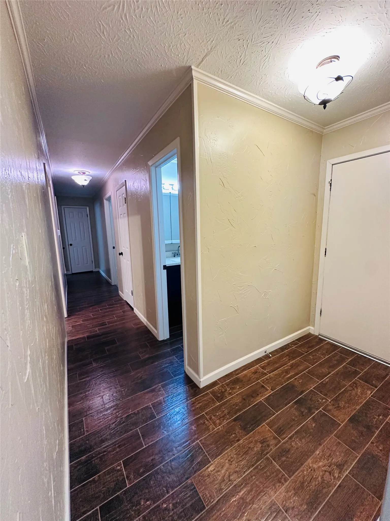 Single Family Residence For Sale in Henderson County , 3307 Bogota Street, Athens, Texas 75752, 3 Bedrooms, 2 Bathrooms, 2 Garage spaces, 1,720 Sqft, built in 1978, Price $274,500, mls#21317048, Real Estate Agent in Athens, Homes For Sale in Henderson county, Homes For Sale in Athens, Realtor in Athens Texas, Real Estate Brokerage Independent Realty Texas, Luminita Cordes Realtor