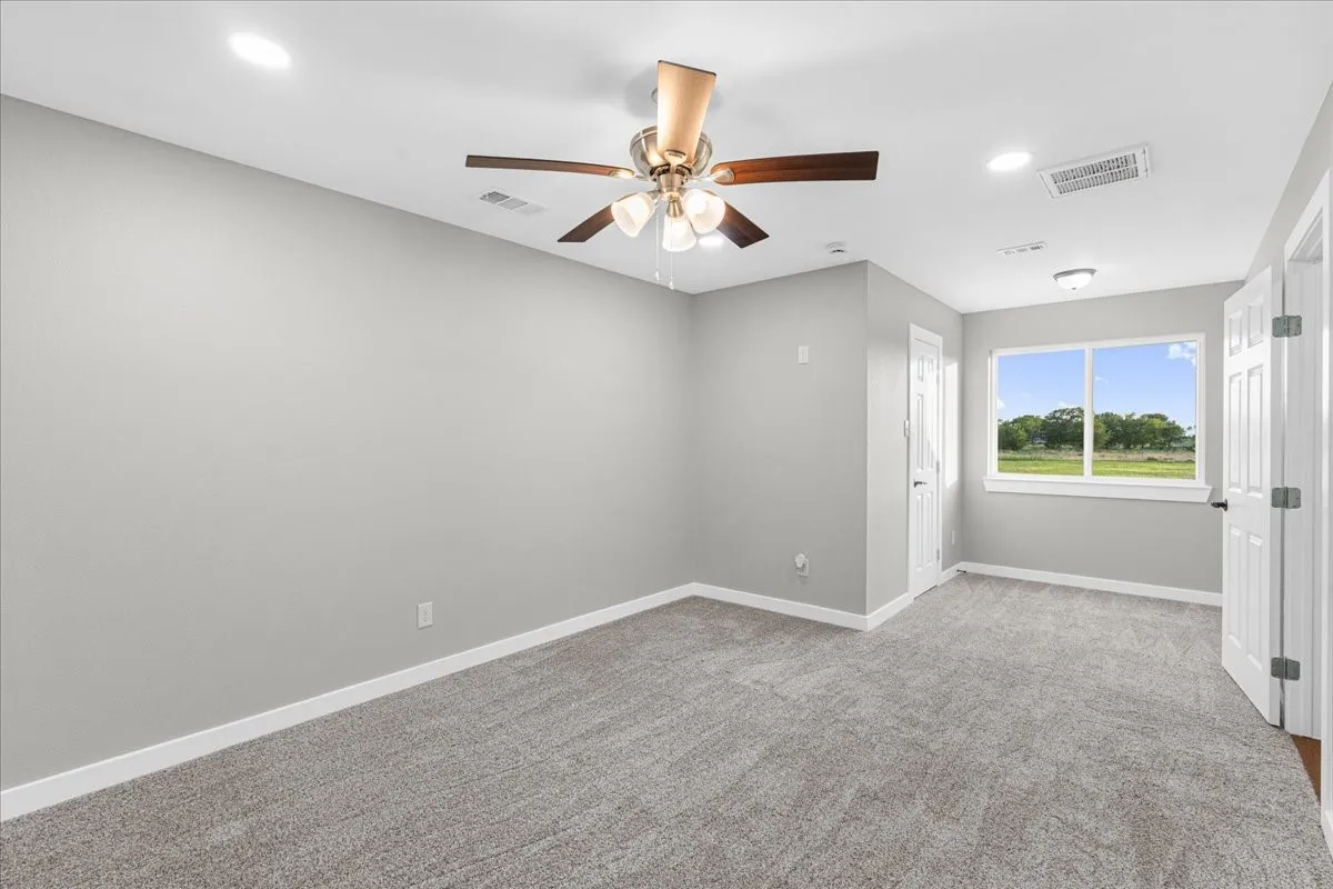 Single Family Residence For Sale in Navarro County , 1052 Grison Circle, Corsicana, Texas 75109, 4 Bedroom, 3 Bathroom, 2 Garage spaces, 3,300 Sqft, built in 2025, mls#21315918, Real Estate Agent in Corsicana, Homes For Sale in Navarro county, Homes For Sale in Corsicana, Realtor in Corsicana Texas, Real Estate Brokerage Independent Realty Texas, Luminita Cordes Realtor