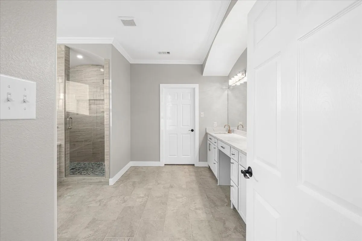 Single Family Residence For Sale in Navarro County , 1052 Grison Circle, Corsicana, Texas 75109, 4 Bedroom, 3 Bathroom, 2 Garage spaces, 3,300 Sqft, built in 2025, mls#21315918, Real Estate Agent in Corsicana, Homes For Sale in Navarro county, Homes For Sale in Corsicana, Realtor in Corsicana Texas, Real Estate Brokerage Independent Realty Texas, Luminita Cordes Realtor