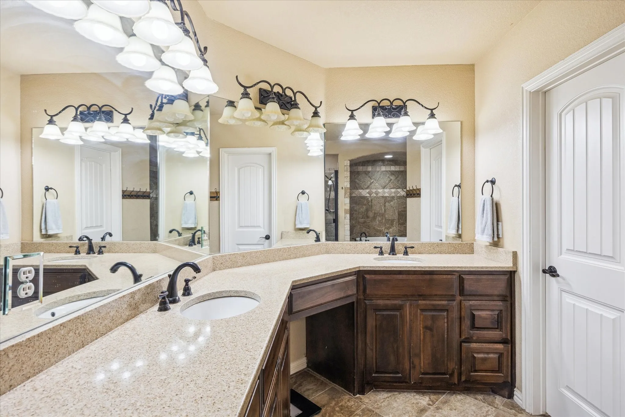 Single Family Residence For Sale in Parker County , 3390 Zion Hill Road, Weatherford, Texas 76088, 5 Bedroom, 4 Bathroom, 2 Garage spaces, 3,440 Sqft, built in 2014, mls#21316932, Real Estate Agent in Weatherford, Homes For Sale in Parker county, Homes For Sale in Weatherford, Realtor in Weatherford Texas, Real Estate Brokerage Independent Realty Texas, Luminita Cordes Realtor