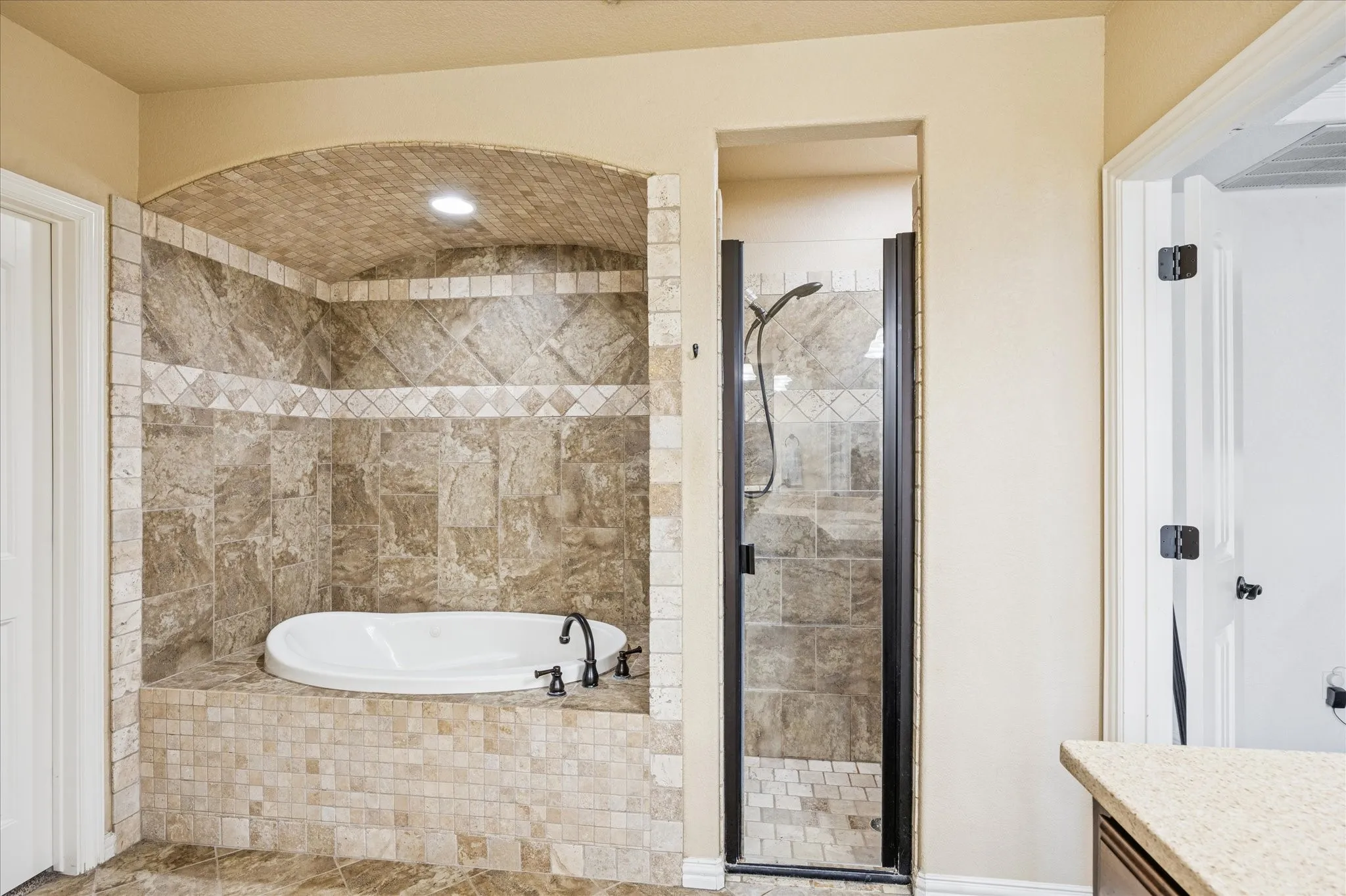 Single Family Residence For Sale in Parker County , 3390 Zion Hill Road, Weatherford, Texas 76088, 5 Bedroom, 4 Bathroom, 2 Garage spaces, 3,440 Sqft, built in 2014, mls#21316932, Real Estate Agent in Weatherford, Homes For Sale in Parker county, Homes For Sale in Weatherford, Realtor in Weatherford Texas, Real Estate Brokerage Independent Realty Texas, Luminita Cordes Realtor