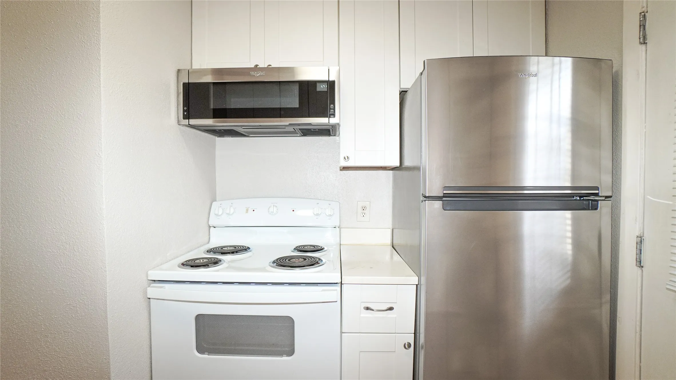 Condominium For Rent in Dallas County , 5638 Marina Drive 22, Garland, Texas 75043, 1 Bedroom, 1 Bathroom, Garage spaces, 510 Sqft, built in 1974, Price $1,000, mls#21316561, Real Estate Agent in Garland, Homes For Rent in Dallas county, Homes For Rent in Garland, Realtor in Garland Texas, Real Estate Brokerage Independent Realty Texas, Luminita Cordes Realtor