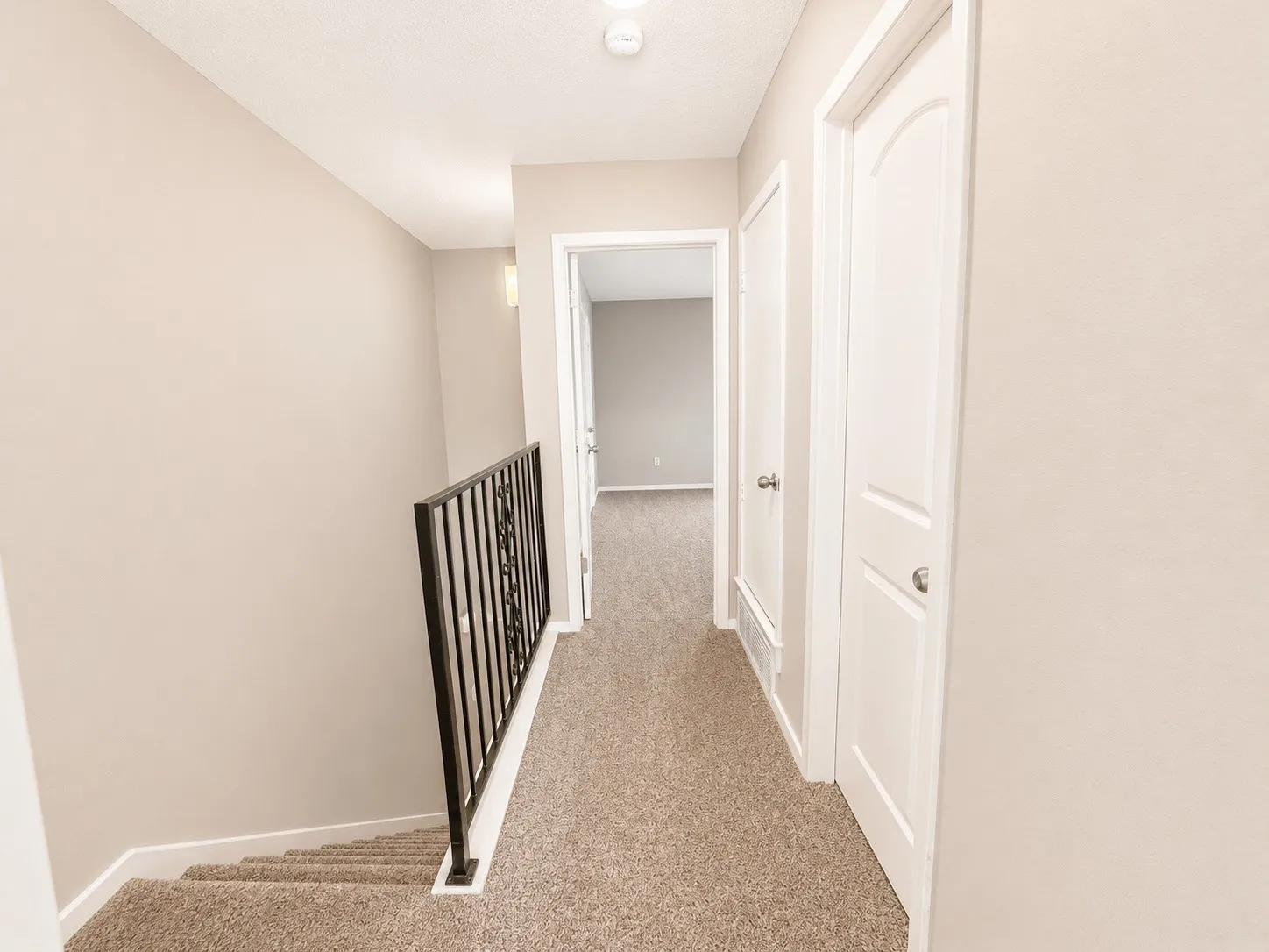 Townhouse For Rent in Tarrant County , 509 S Beverly Street 3, Crowley, Texas 76036, 2 Bedroom, 2 Bathroom, Garage spaces, 1,136 Sqft, built in 1983, mls#21317063, Real Estate Agent in Crowley, Homes For Rent in Tarrant county, Homes For Rent in Crowley, Realtor in Crowley Texas, Real Estate Brokerage Independent Realty Texas, Luminita Cordes Realtor