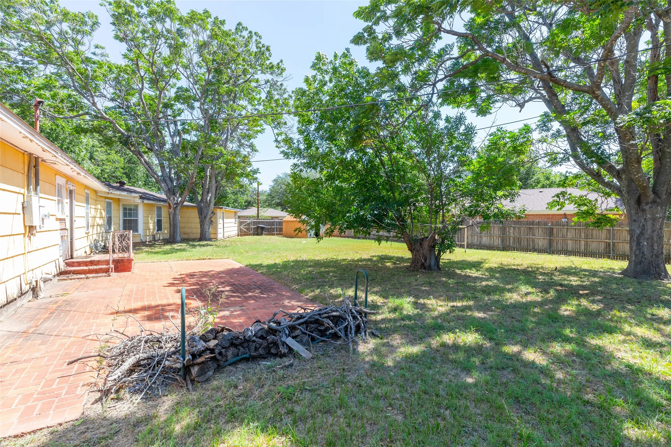 Retail For Sale in Taylor County , 3035 Buffalo Gap Road, Abilene, Texas 79605, 0, 0, Garage spaces, 0 Sqft, built in 1965, Price $599,000, mls#21312528, Real Estate Agent in Abilene, Homes For Sale in Taylor county, Homes For Sale in Abilene, Realtor in Abilene Texas, Real Estate Brokerage Independent Realty Texas, Luminita Cordes Realtor