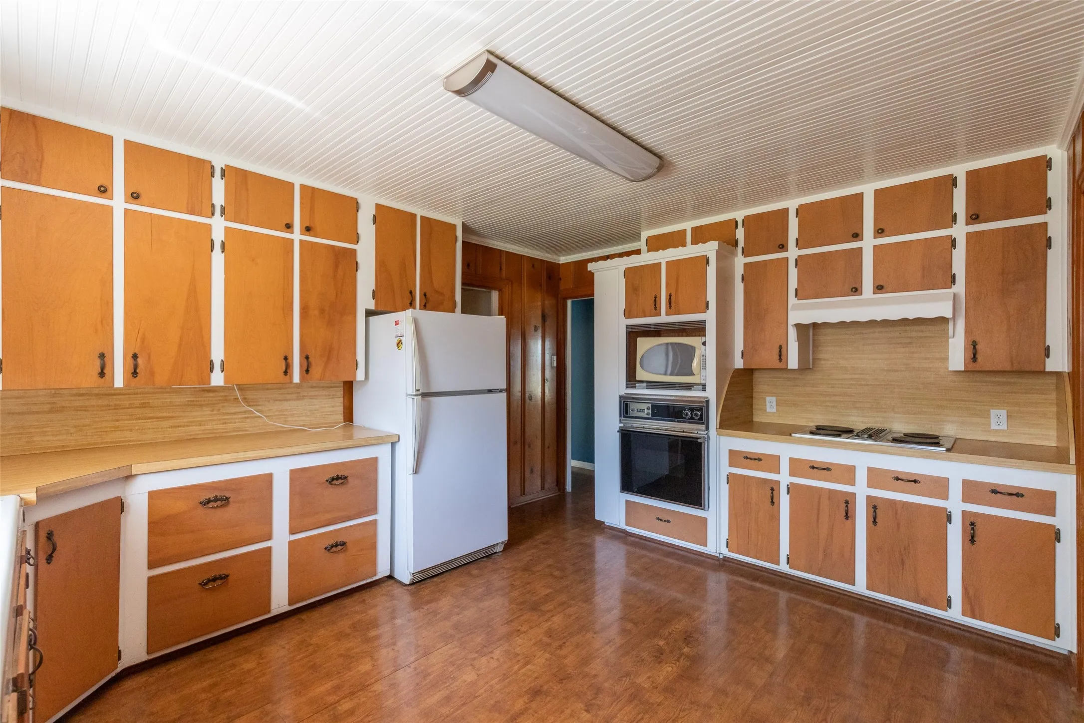 Retail For Sale in Taylor County , 3035 Buffalo Gap Road, Abilene, Texas 79605, 0, 0, Garage spaces, 0 Sqft, built in 1965, Price $599,000, mls#21312528, Real Estate Agent in Abilene, Homes For Sale in Taylor county, Homes For Sale in Abilene, Realtor in Abilene Texas, Real Estate Brokerage Independent Realty Texas, Luminita Cordes Realtor