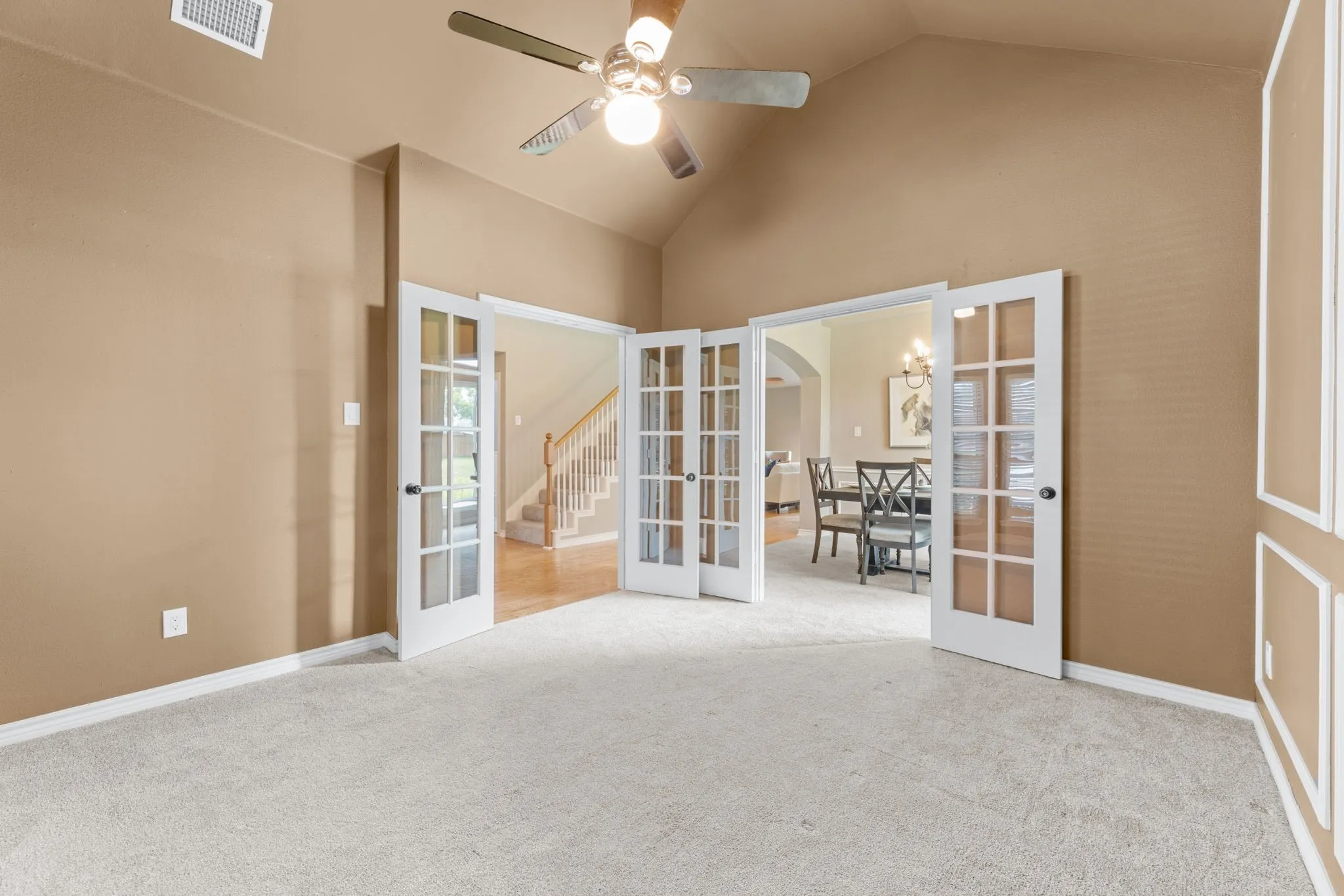 Single Family Residence For Sale in Collin County , 514 Newport Court, Murphy, Texas 75094, 5 Bedroom, 3 Bathroom, 2 Garage spaces, 2,781 Sqft, built in 1999, mls#21317016, Real Estate Agent in Murphy, Homes For Sale in Collin county, Homes For Sale in Murphy, Realtor in Murphy Texas, Real Estate Brokerage Independent Realty Texas, Luminita Cordes Realtor