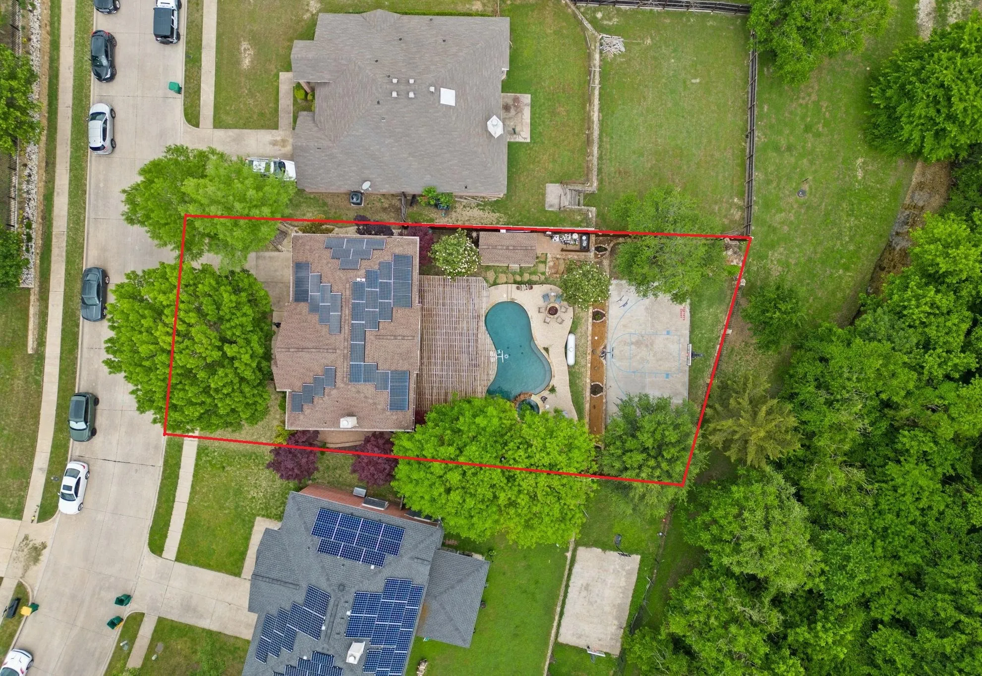 Birds eye view of property