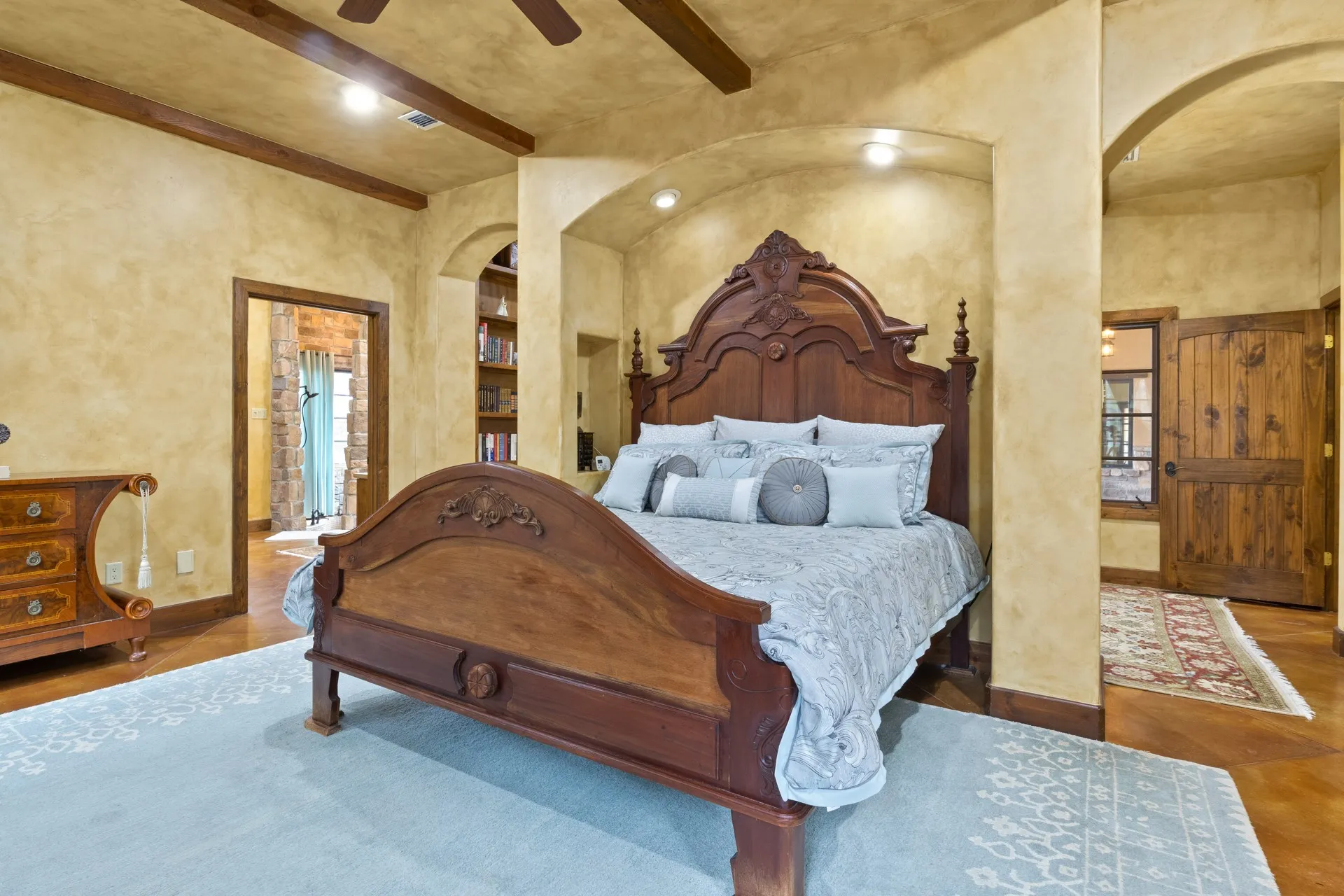 Single Family Residence For Sale in Camp County , 660 County Road 1334, Pittsburg, Texas 75686, 4 Bedroom, 4 Bathroom, 2 Garage spaces, 3,576 Sqft, built in 2007, mls#21316600, Real Estate Agent in Pittsburg, Homes For Sale in Camp county, Homes For Sale in Pittsburg, Realtor in Pittsburg Texas, Real Estate Brokerage Independent Realty Texas, Luminita Cordes Realtor