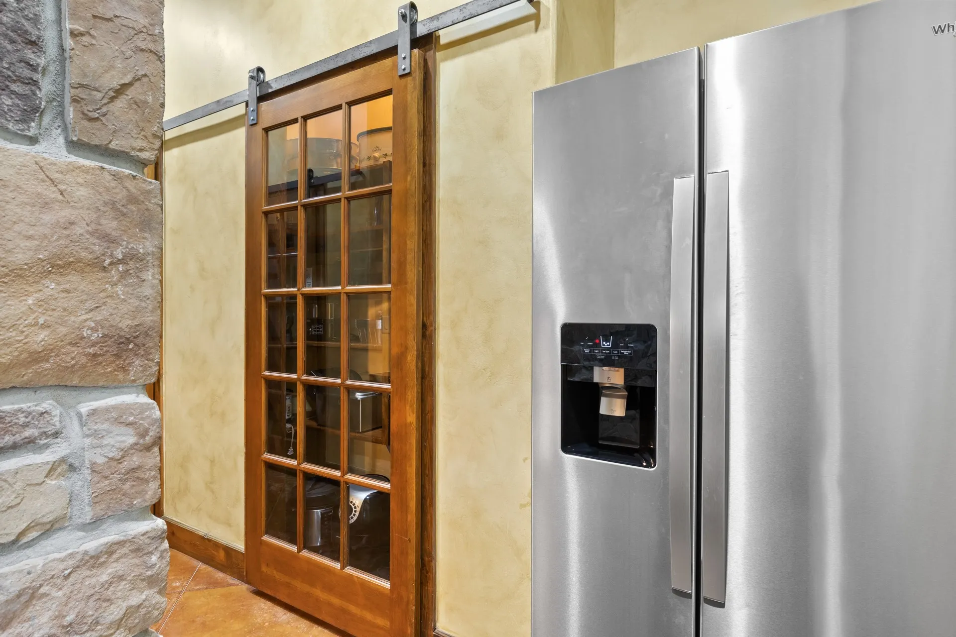 Single Family Residence For Sale in Camp County , 660 County Road 1334, Pittsburg, Texas 75686, 4 Bedroom, 4 Bathroom, 2 Garage spaces, 3,576 Sqft, built in 2007, mls#21316600, Real Estate Agent in Pittsburg, Homes For Sale in Camp county, Homes For Sale in Pittsburg, Realtor in Pittsburg Texas, Real Estate Brokerage Independent Realty Texas, Luminita Cordes Realtor