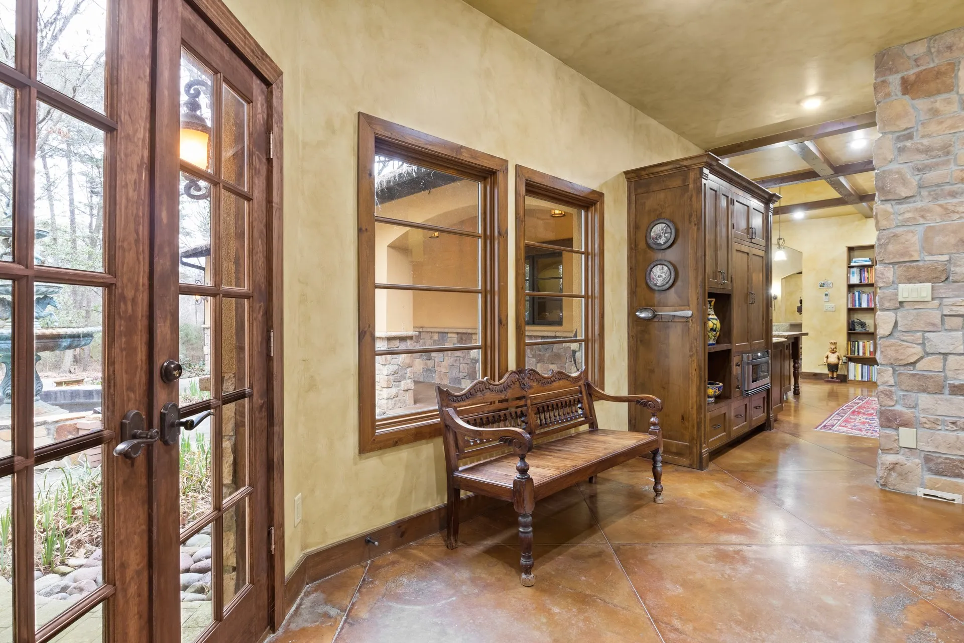 Single Family Residence For Sale in Camp County , 660 County Road 1334, Pittsburg, Texas 75686, 4 Bedroom, 4 Bathroom, 2 Garage spaces, 3,576 Sqft, built in 2007, mls#21316600, Real Estate Agent in Pittsburg, Homes For Sale in Camp county, Homes For Sale in Pittsburg, Realtor in Pittsburg Texas, Real Estate Brokerage Independent Realty Texas, Luminita Cordes Realtor