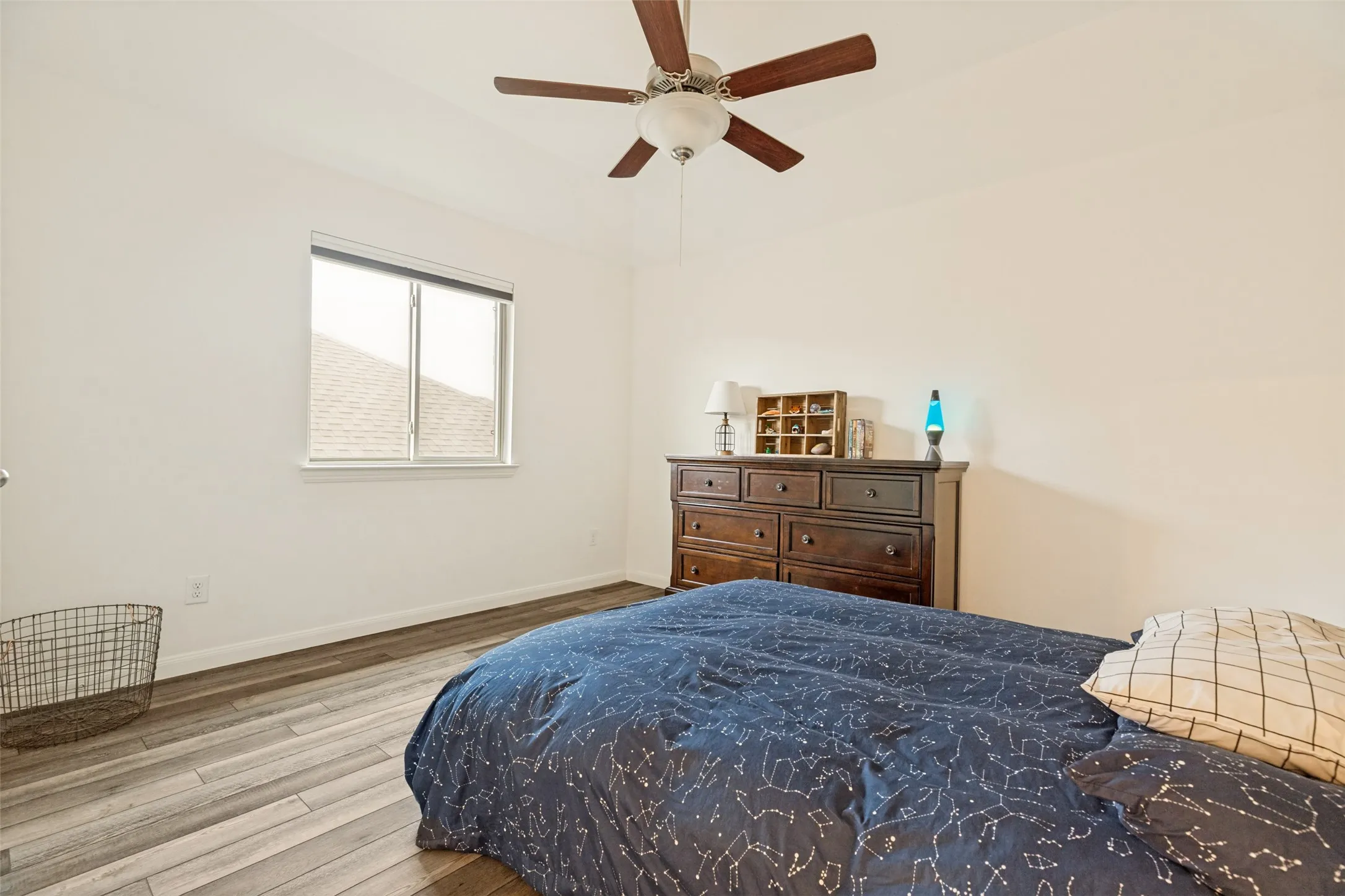 Single Family Residence For Sale in Collin County , 4015 Cloverleaf Trail, Melissa, Texas 75454, 4 Bedroom, 3 Bathroom, 3 Garage spaces, 2,919 Sqft, built in 2021, mls#21316136, Real Estate Agent in Melissa, Homes For Sale in Collin county, Homes For Sale in Melissa, Realtor in Melissa Texas, Real Estate Brokerage Independent Realty Texas, Luminita Cordes Realtor