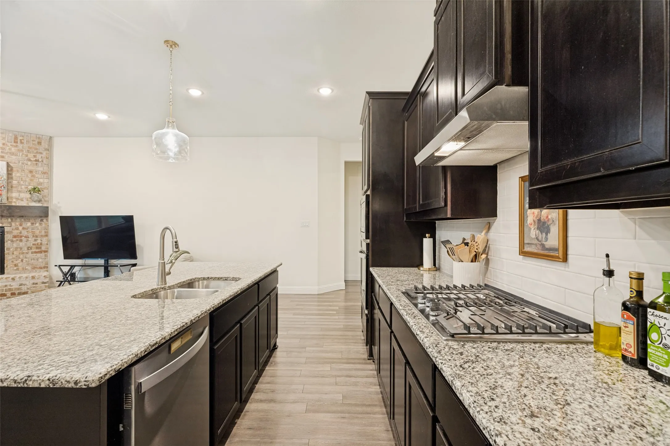 Single Family Residence For Sale in Collin County , 4015 Cloverleaf Trail, Melissa, Texas 75454, 4 Bedroom, 3 Bathroom, 3 Garage spaces, 2,919 Sqft, built in 2021, mls#21316136, Real Estate Agent in Melissa, Homes For Sale in Collin county, Homes For Sale in Melissa, Realtor in Melissa Texas, Real Estate Brokerage Independent Realty Texas, Luminita Cordes Realtor