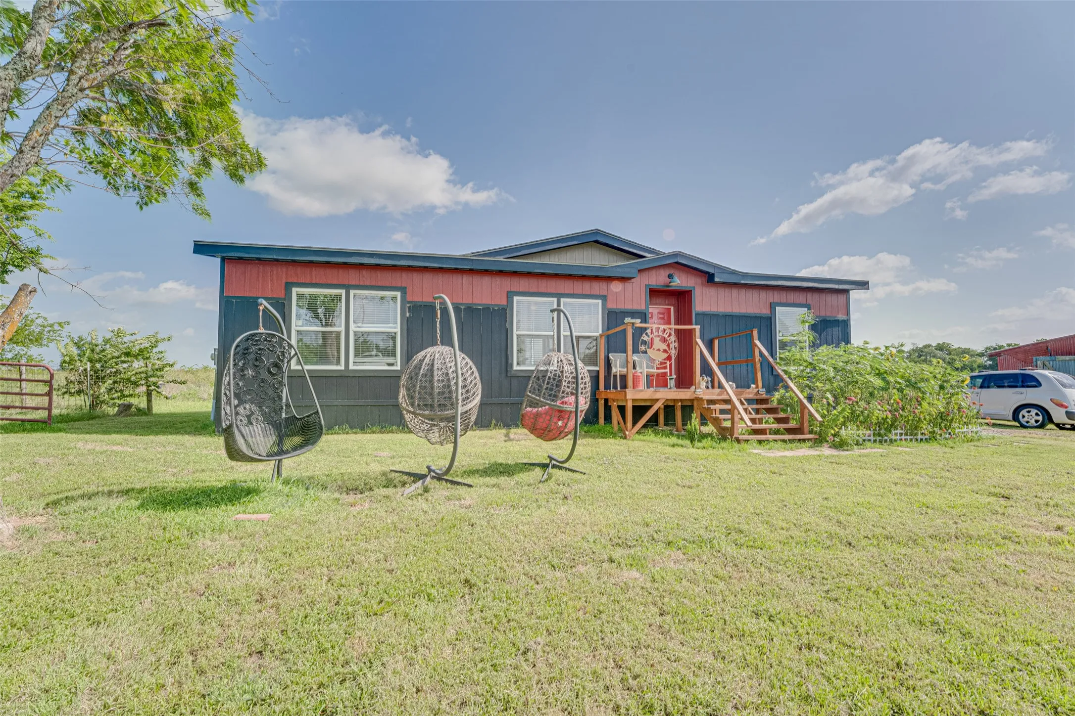 Manufactured Home For Sale in Hunt County , 3912 County Road 4119, Campbell, Texas 75422, 3 Bedroom, 2 Bathroom, Garage spaces, 1,440 Sqft, built in 2022, mls#21317107, Real Estate Agent in Campbell, Homes For Sale in Hunt county, Homes For Sale in Campbell, Realtor in Campbell Texas, Real Estate Brokerage Independent Realty Texas, Luminita Cordes Realtor