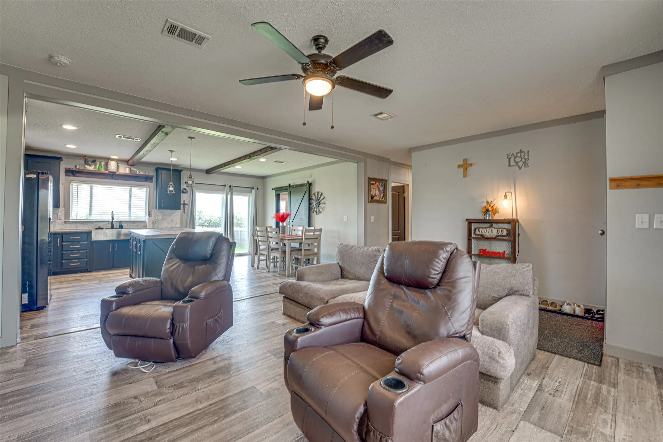 Manufactured Home For Sale in Hunt County , 3912 County Road 4119, Campbell, Texas 75422, 3 Bedroom, 2 Bathroom, Garage spaces, 1,440 Sqft, built in 2022, mls#21317107, Real Estate Agent in Campbell, Homes For Sale in Hunt county, Homes For Sale in Campbell, Realtor in Campbell Texas, Real Estate Brokerage Independent Realty Texas, Luminita Cordes Realtor