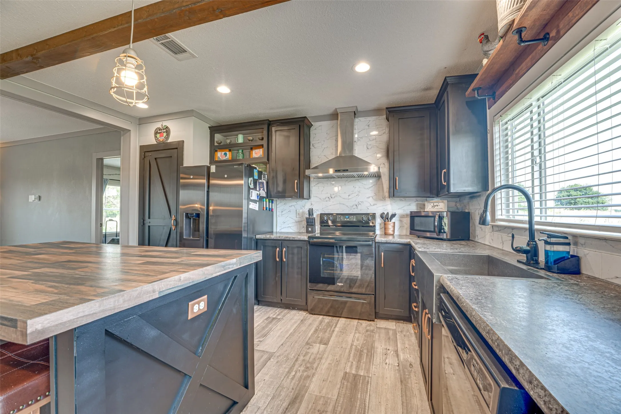 Manufactured Home For Sale in Hunt County , 3912 County Road 4119, Campbell, Texas 75422, 3 Bedroom, 2 Bathroom, Garage spaces, 1,440 Sqft, built in 2022, mls#21317107, Real Estate Agent in Campbell, Homes For Sale in Hunt county, Homes For Sale in Campbell, Realtor in Campbell Texas, Real Estate Brokerage Independent Realty Texas, Luminita Cordes Realtor