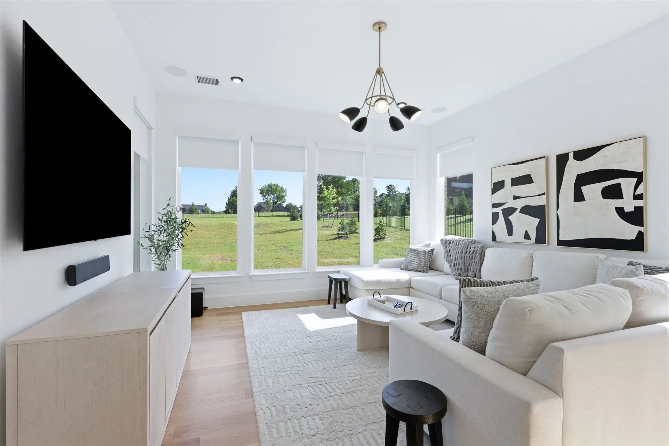 Single Family Residence For Sale in Grayson County , 425 Abagail Lane, Van Alstyne, Texas 75495, 4 Bedroom, 4 Bathroom, 3 Garage spaces, 3,489 Sqft, built in 2023, mls#21315371, Real Estate Agent in Van Alstyne, Homes For Sale in Grayson county, Homes For Sale in Van Alstyne, Realtor in Van Alstyne Texas, Real Estate Brokerage Independent Realty Texas, Luminita Cordes Realtor