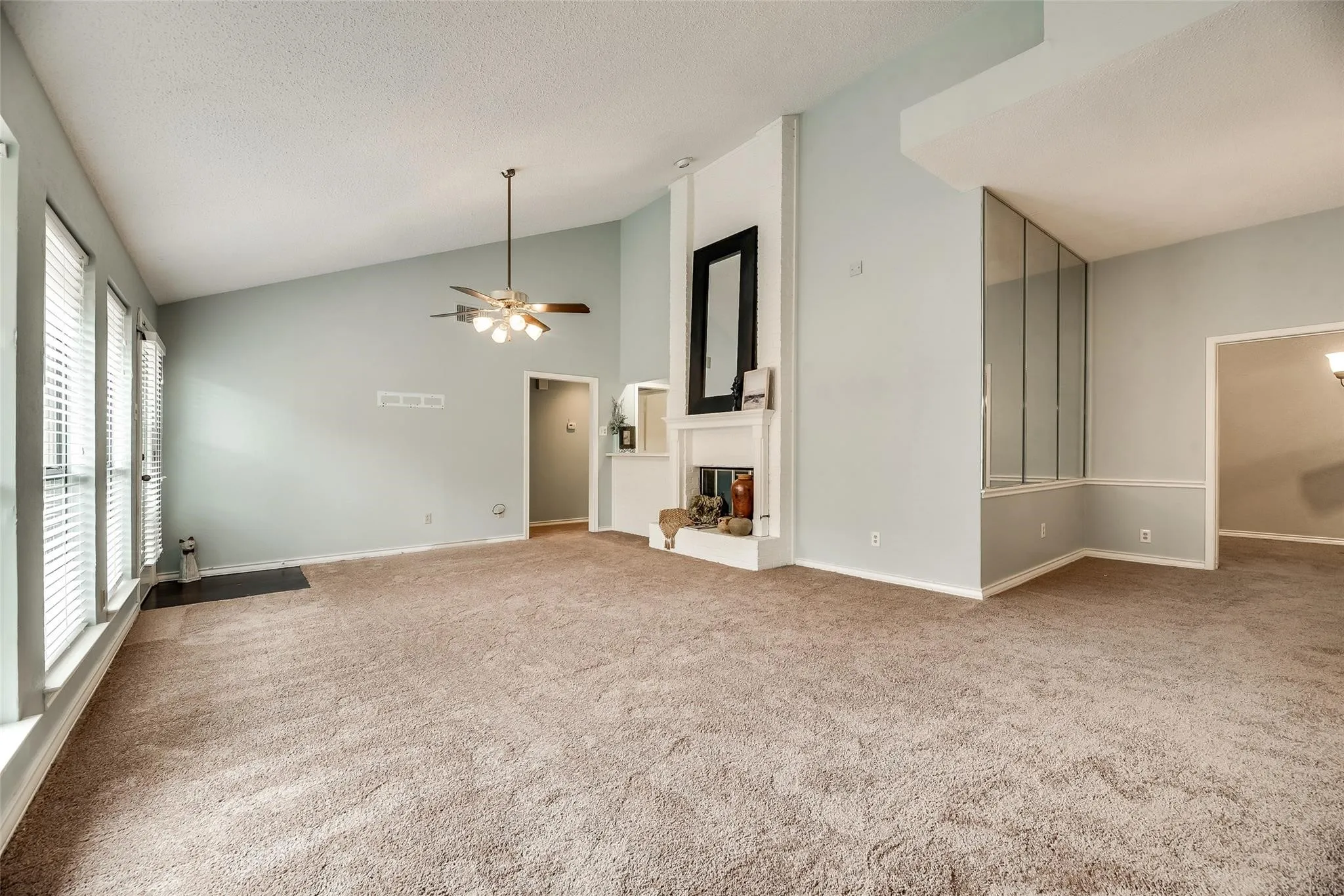 Single Family Residence For Sale in Tarrant County , 1307 Boardwalk Street, Arlington, Texas 76011, 3 Bedroom, 3 Bathroom, 2 Garage spaces, 2,037 Sqft, built in 1983, mls#21317131, Real Estate Agent in Arlington, Homes For Sale in Tarrant county, Homes For Sale in Arlington, Realtor in Arlington Texas, Real Estate Brokerage Independent Realty Texas, Luminita Cordes Realtor
