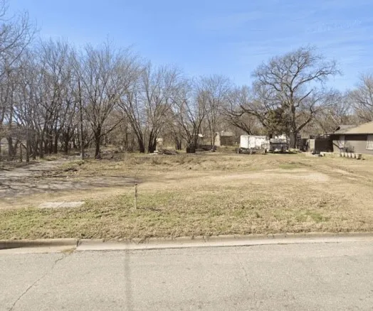 Unimproved Land For Sale in Grayson County , 506 N East, Sherman, Texas 75090, 0, 0, Garage spaces, 0 Sqft, built in 0, Price $24,900, mls#21317155, Real Estate Agent in Sherman, Homes For Sale in Grayson county, Homes For Sale in Sherman, Realtor in Sherman Texas, Real Estate Brokerage Independent Realty Texas, Luminita Cordes Realtor