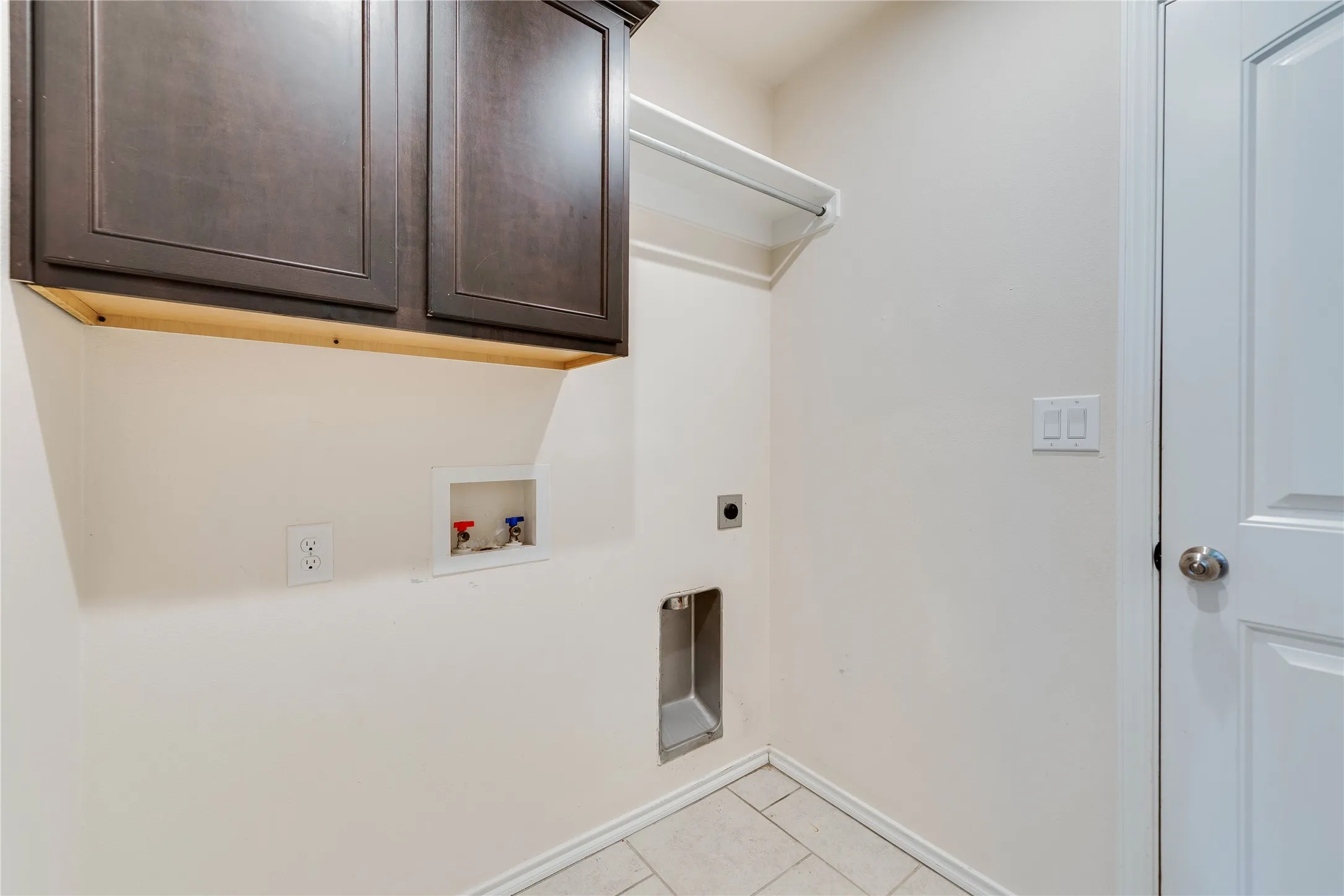 Single Family Residence For Sale in Midland County , 6819 Brush Drive, Midland, Texas 79705, 3 Bedroom, 2 Bathroom, 2 Garage spaces, 2,132 Sqft, built in 2019, mls#21284941, Real Estate Agent in Midland, Homes For Sale in Midland county, Homes For Sale in Midland, Realtor in Midland Texas, Real Estate Brokerage Independent Realty Texas, Luminita Cordes Realtor