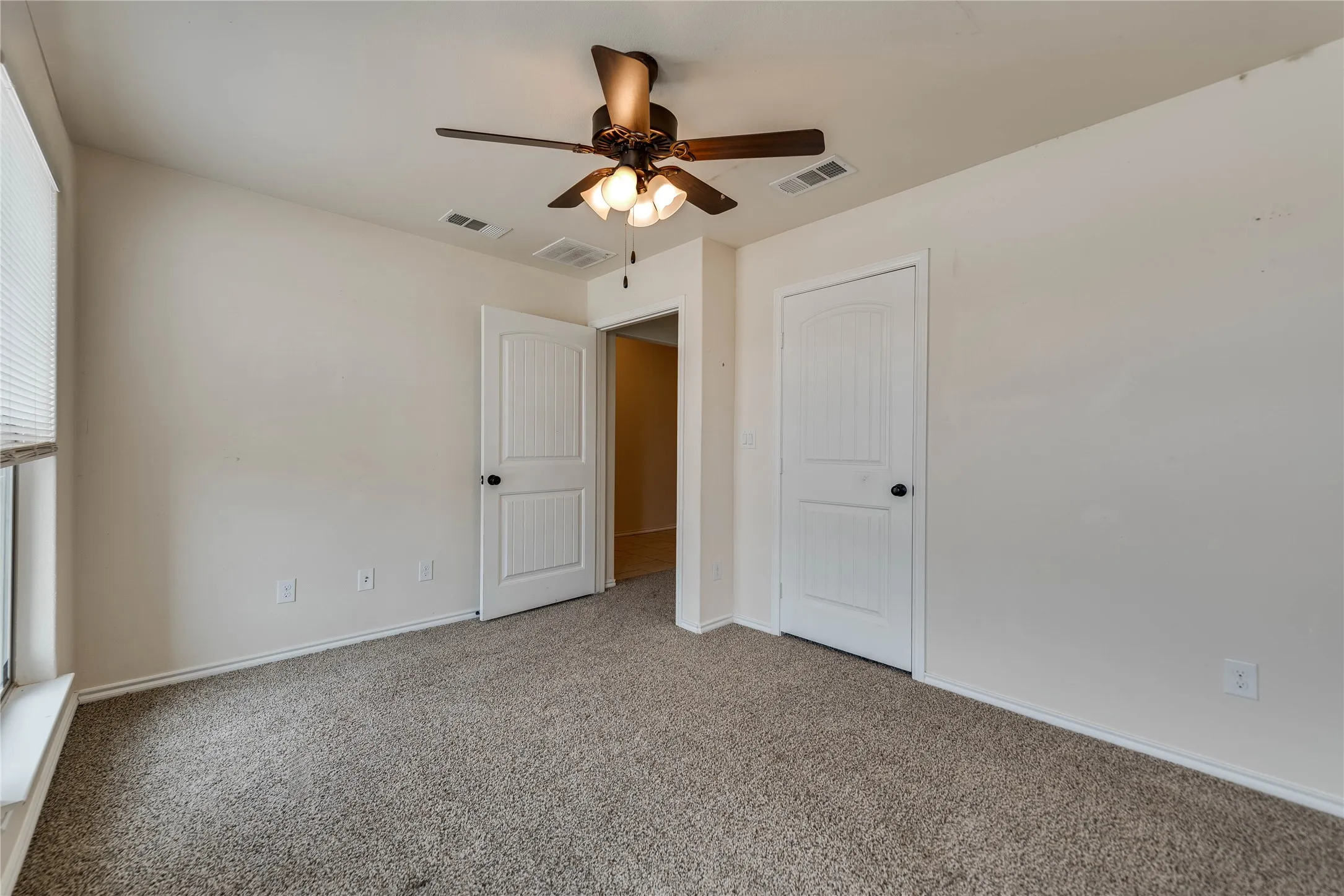 Single Family Residence For Sale in Midland County , 6819 Brush Drive, Midland, Texas 79705, 3 Bedroom, 2 Bathroom, 2 Garage spaces, 2,132 Sqft, built in 2019, mls#21284941, Real Estate Agent in Midland, Homes For Sale in Midland county, Homes For Sale in Midland, Realtor in Midland Texas, Real Estate Brokerage Independent Realty Texas, Luminita Cordes Realtor